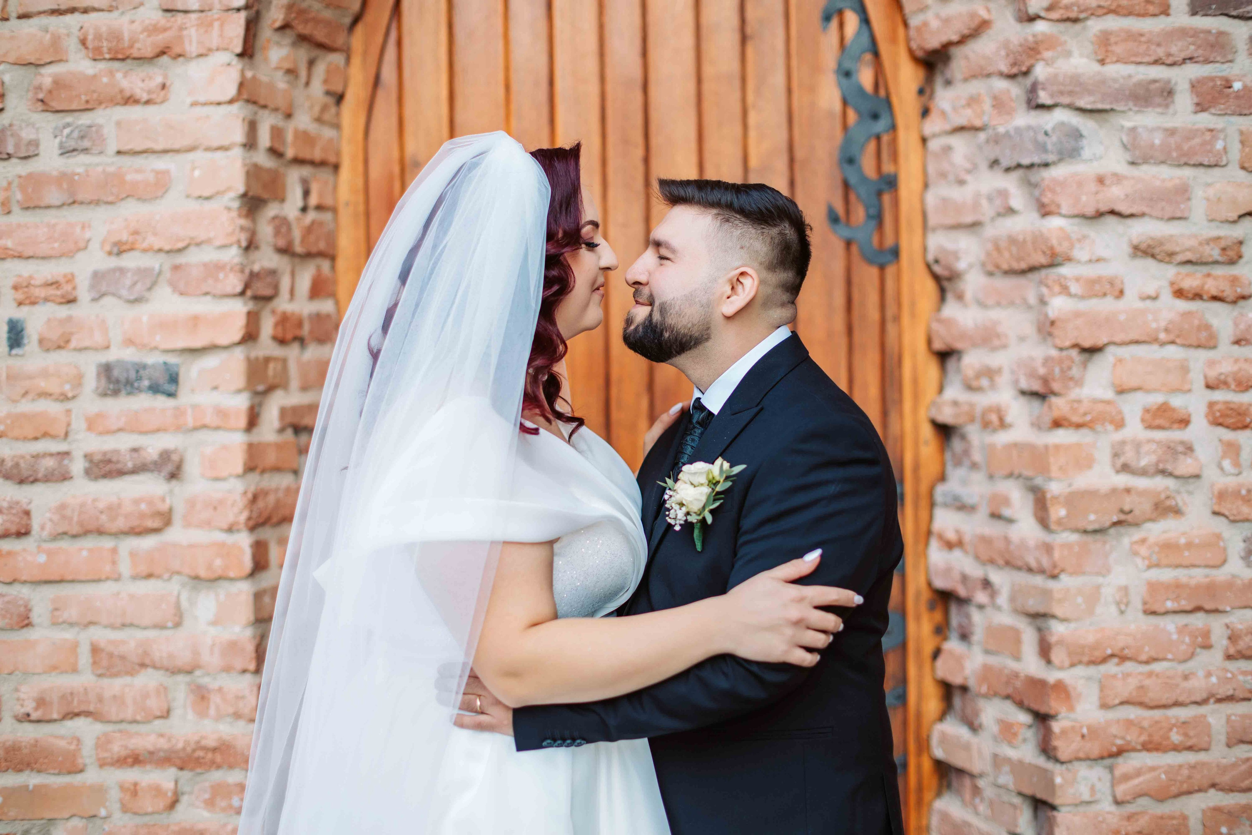 Anca & Tudor. Contrast Studio