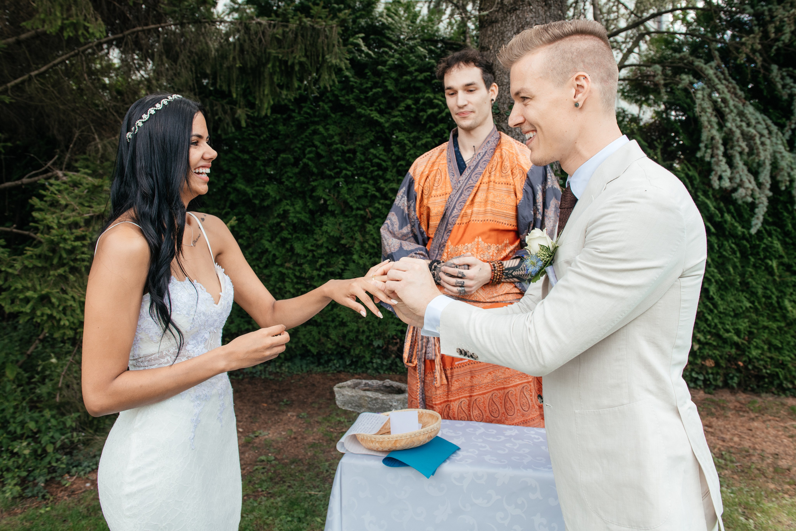 KAIANE & BENJAMIN Meilen, Switzerland. I am Elena Altendorfer. Wedding photographer in Zurich and Switzerland