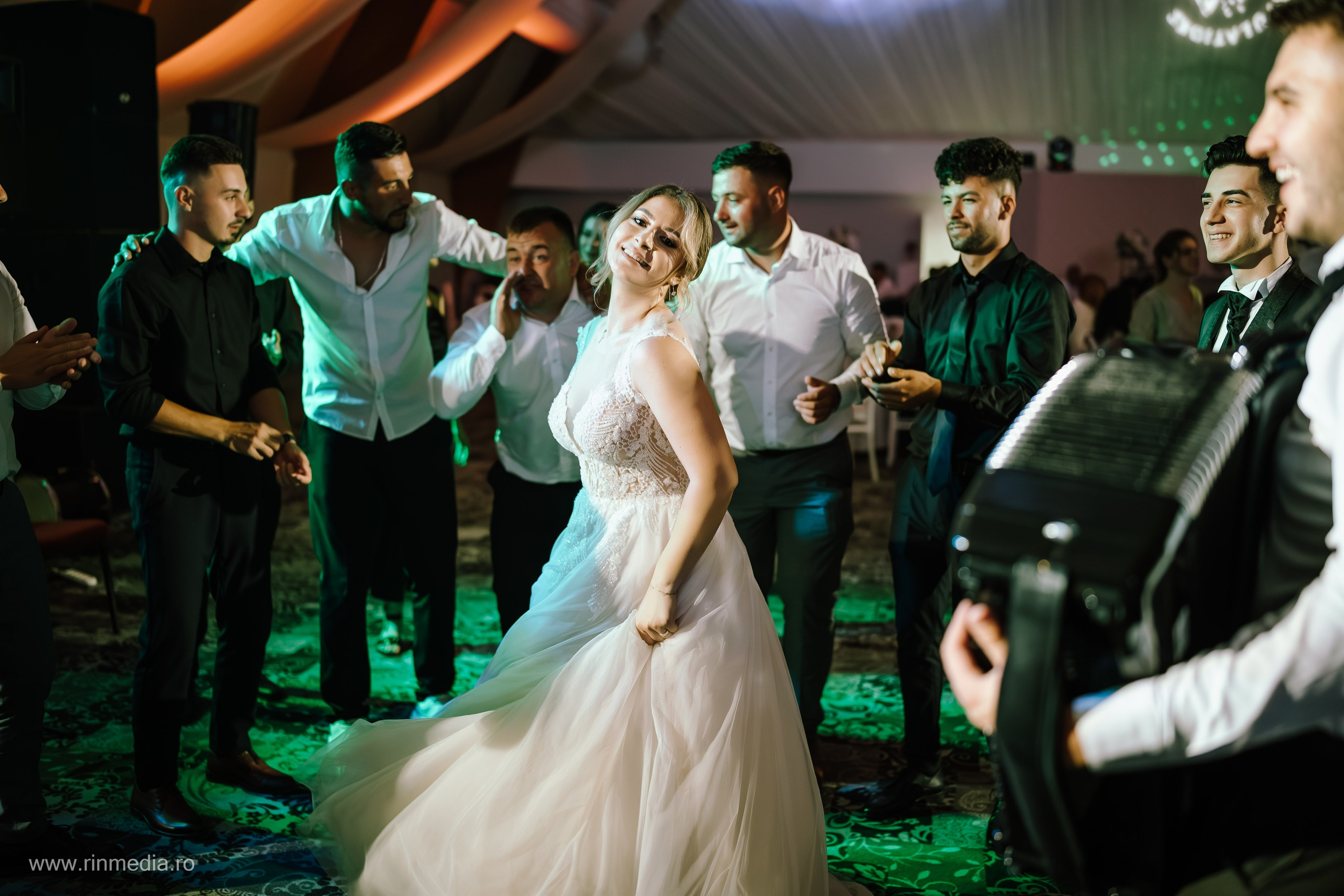 Carmen & Stefan. Fotograf de Nunta Focsani