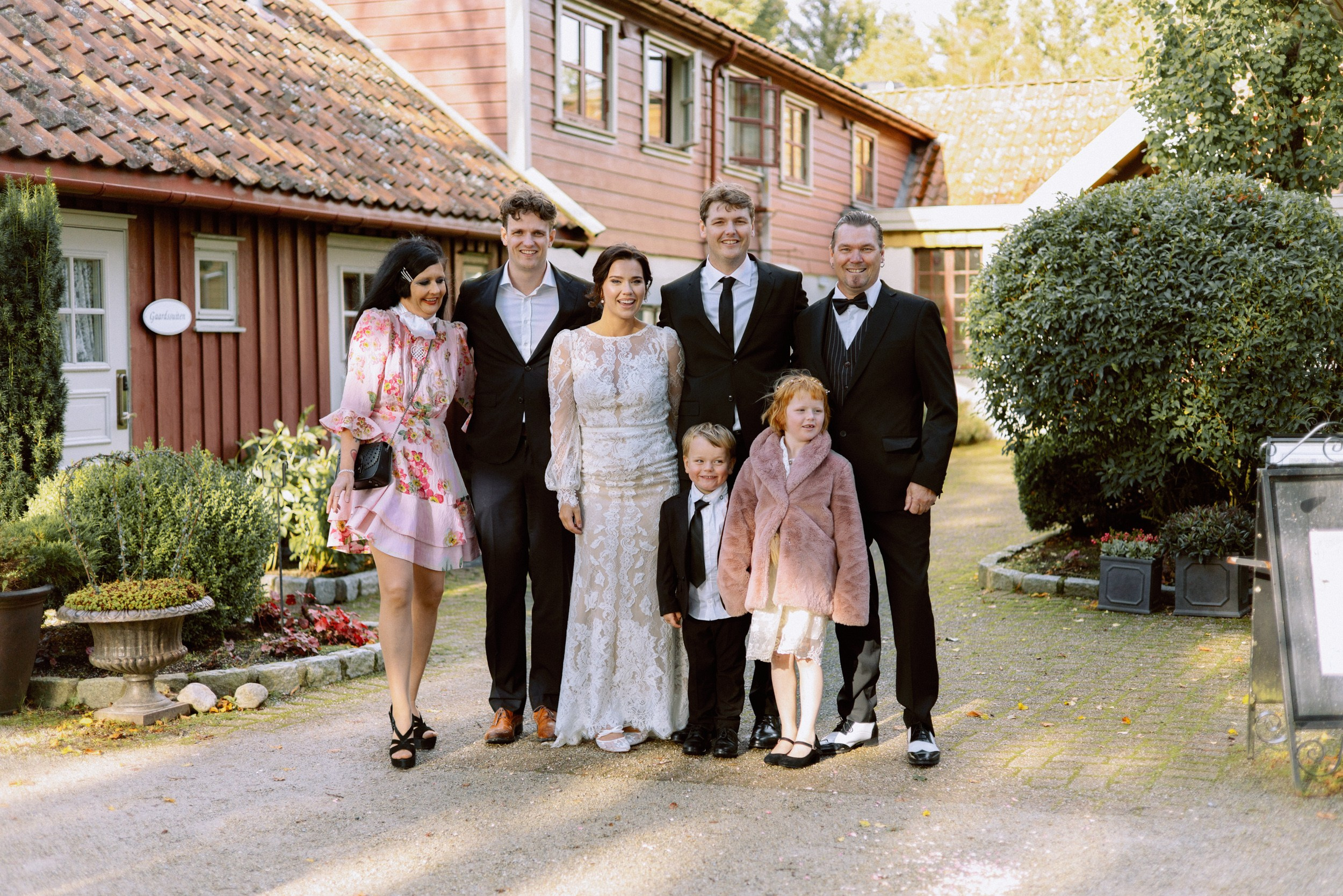 Our beautiful film. Warm family & Wedding stories