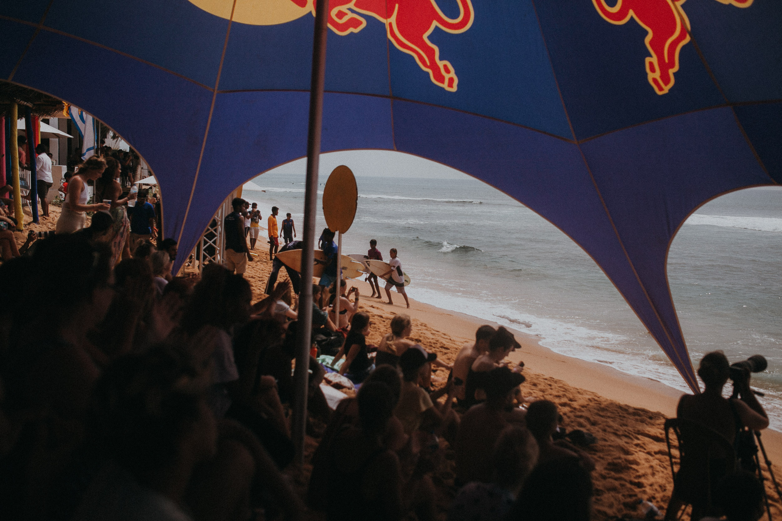 Red Bull Ride my wave. Alex&Polly | Wedding & Family Photographer Tbilisi
