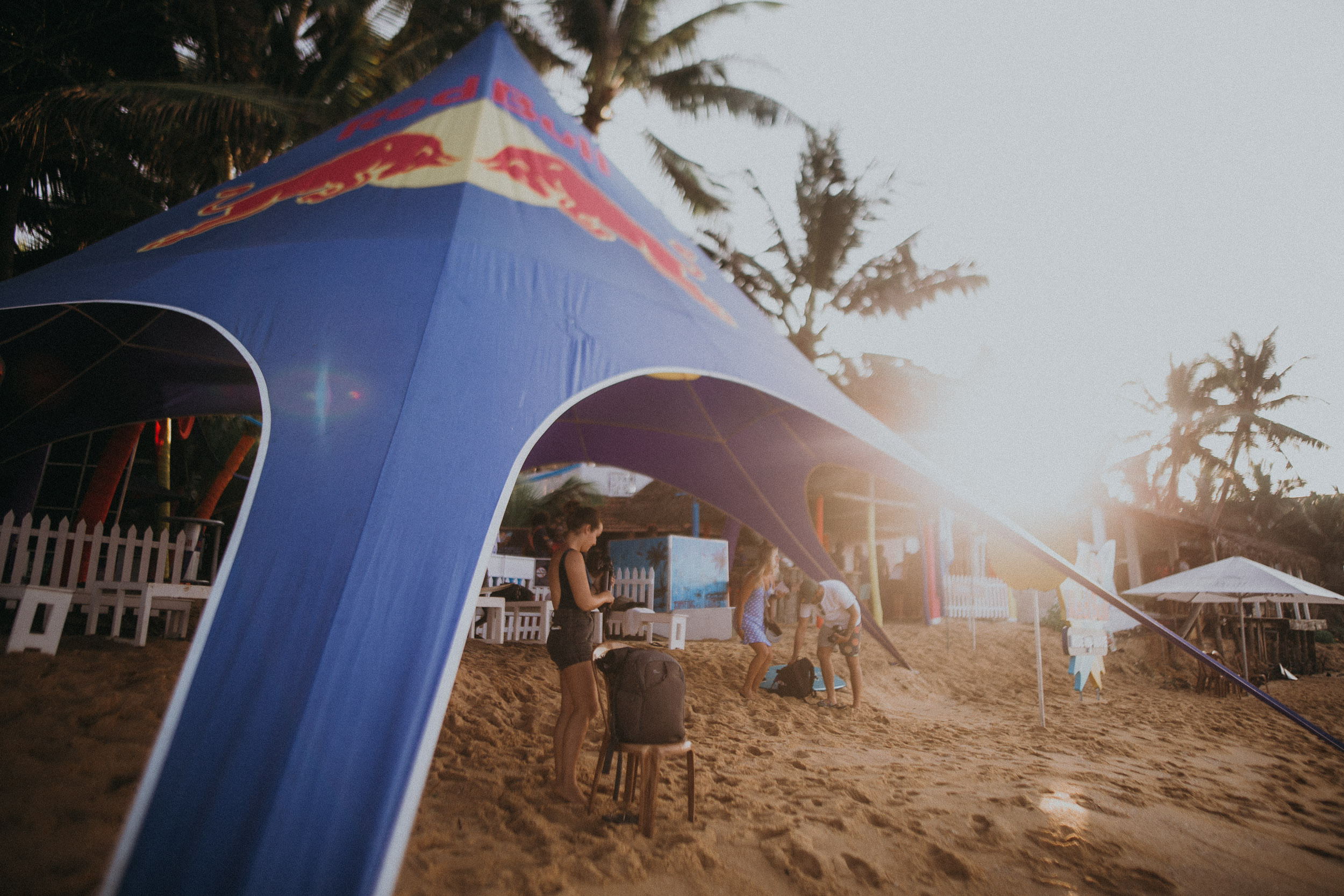 Red Bull Ride my wave. Alex&Polly | Wedding & Family Photographer Tbilisi