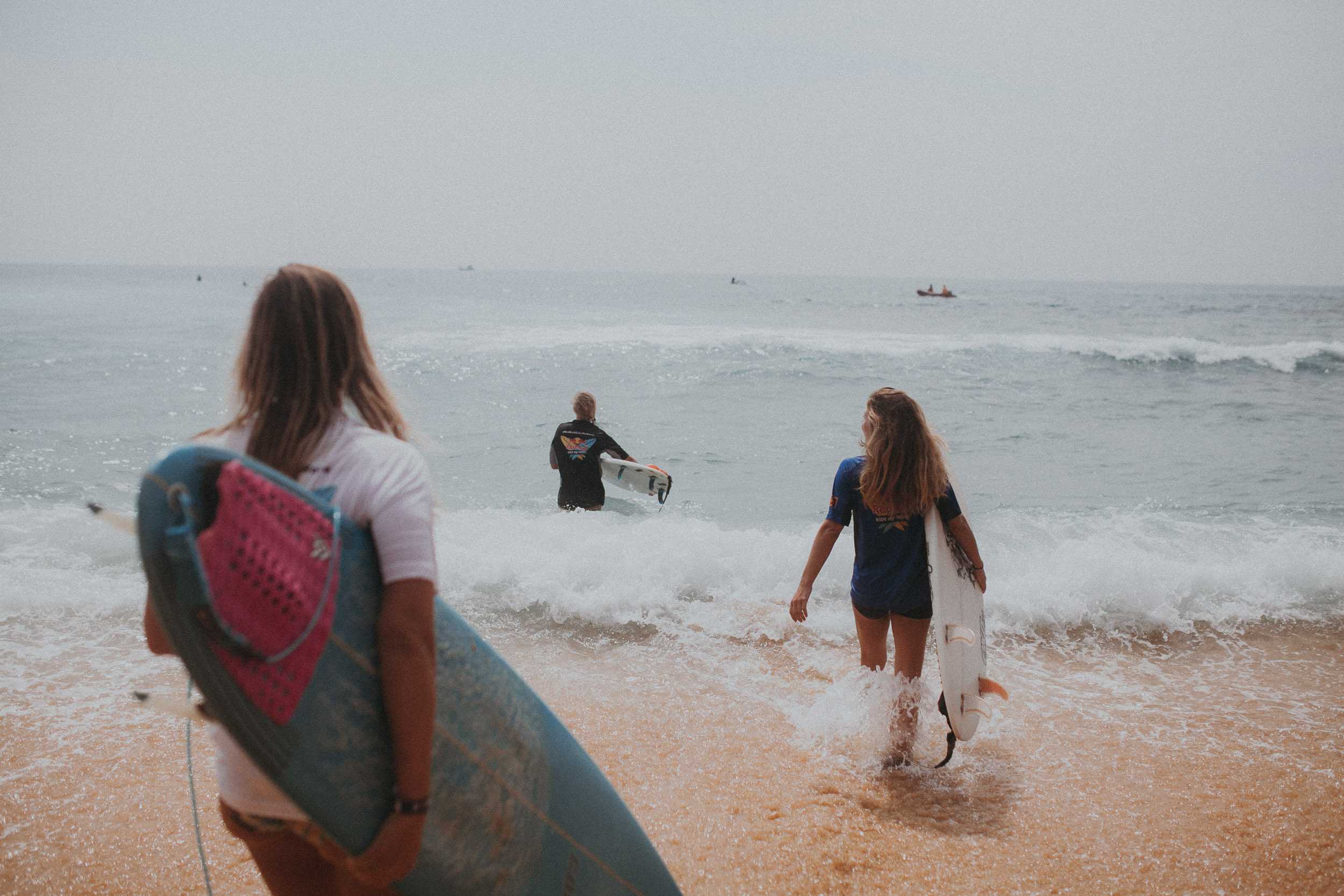 Red Bull Ride my wave. Alex&Polly | Wedding & Family Photographer Tbilisi