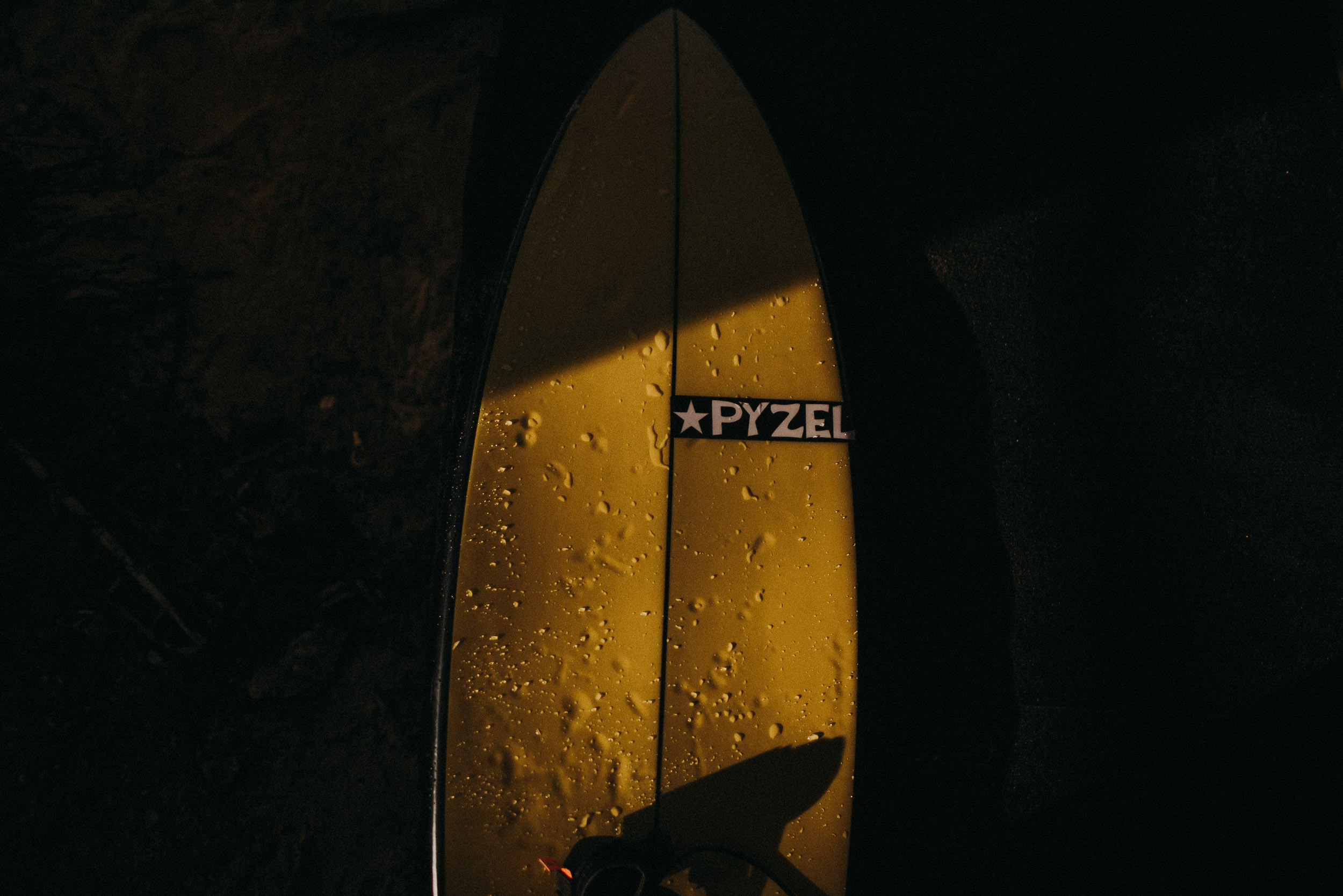 Red Bull Ride my wave. Alex&Polly | Wedding & Family Photographer Tbilisi