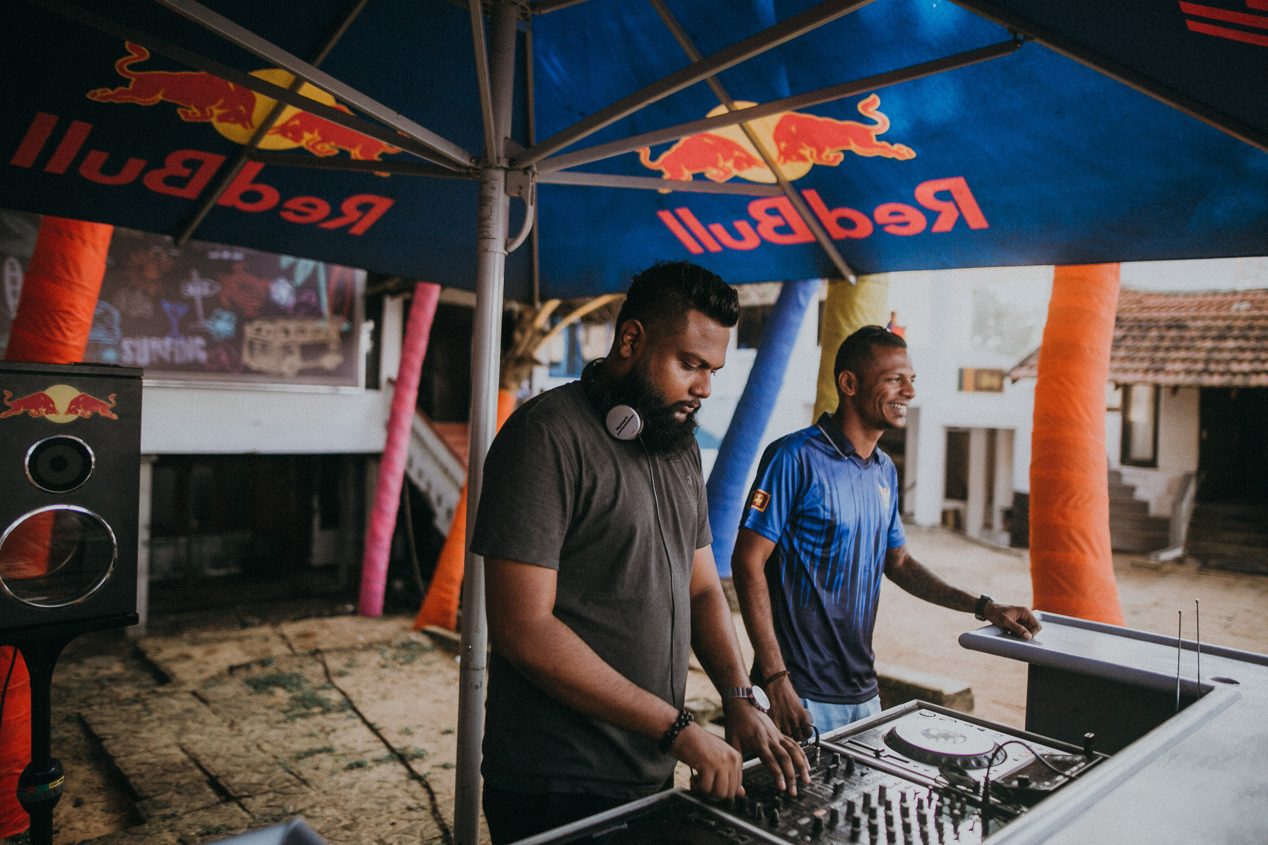 Red Bull Ride my wave. Alex&Polly | Wedding & Family Photographer Tbilisi