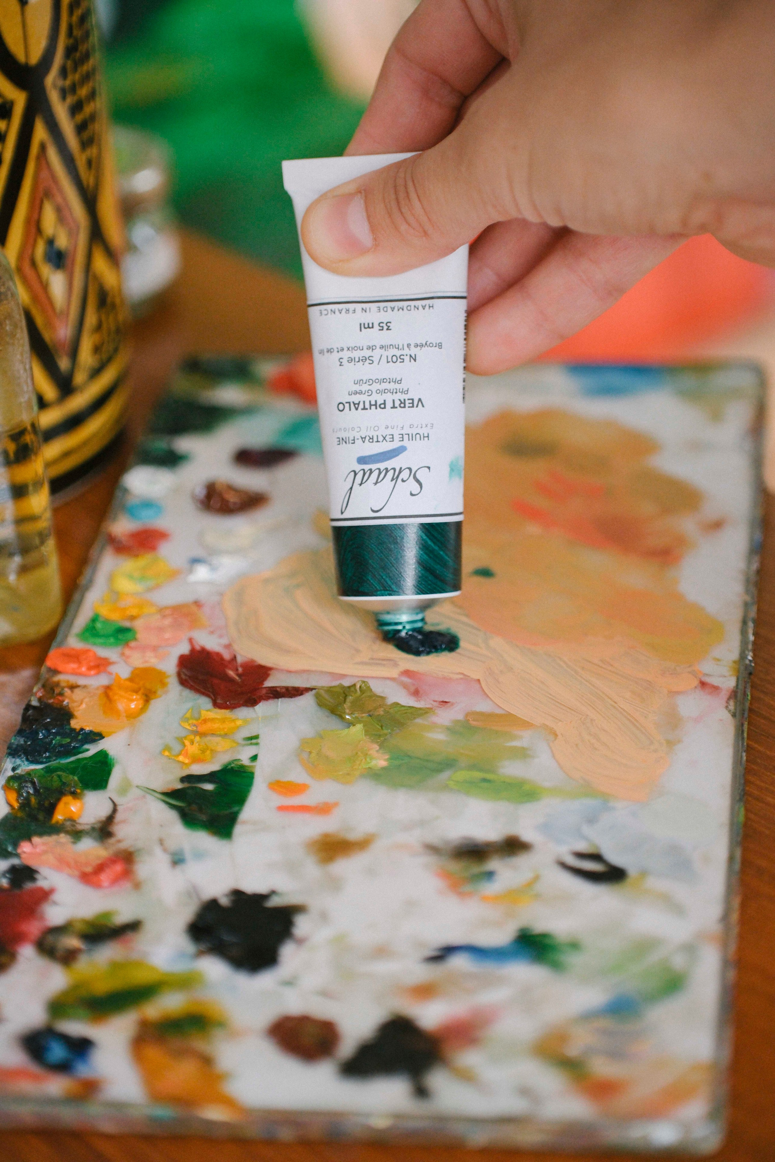 Collaboration with SCHAAL Handmade Artists Colors. ELEN BEZHEN