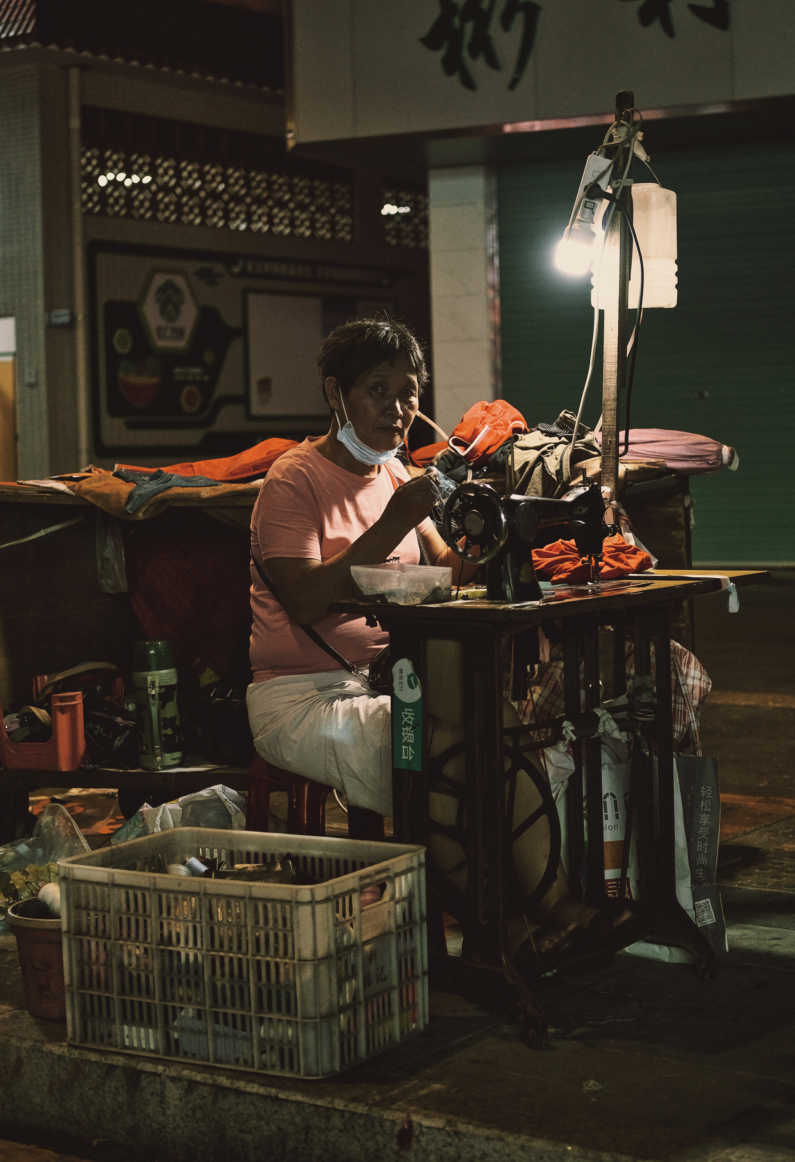 Tailoring on the streets of Shenzhen City | Street photography in Shenzhen | China | Yuko Photography