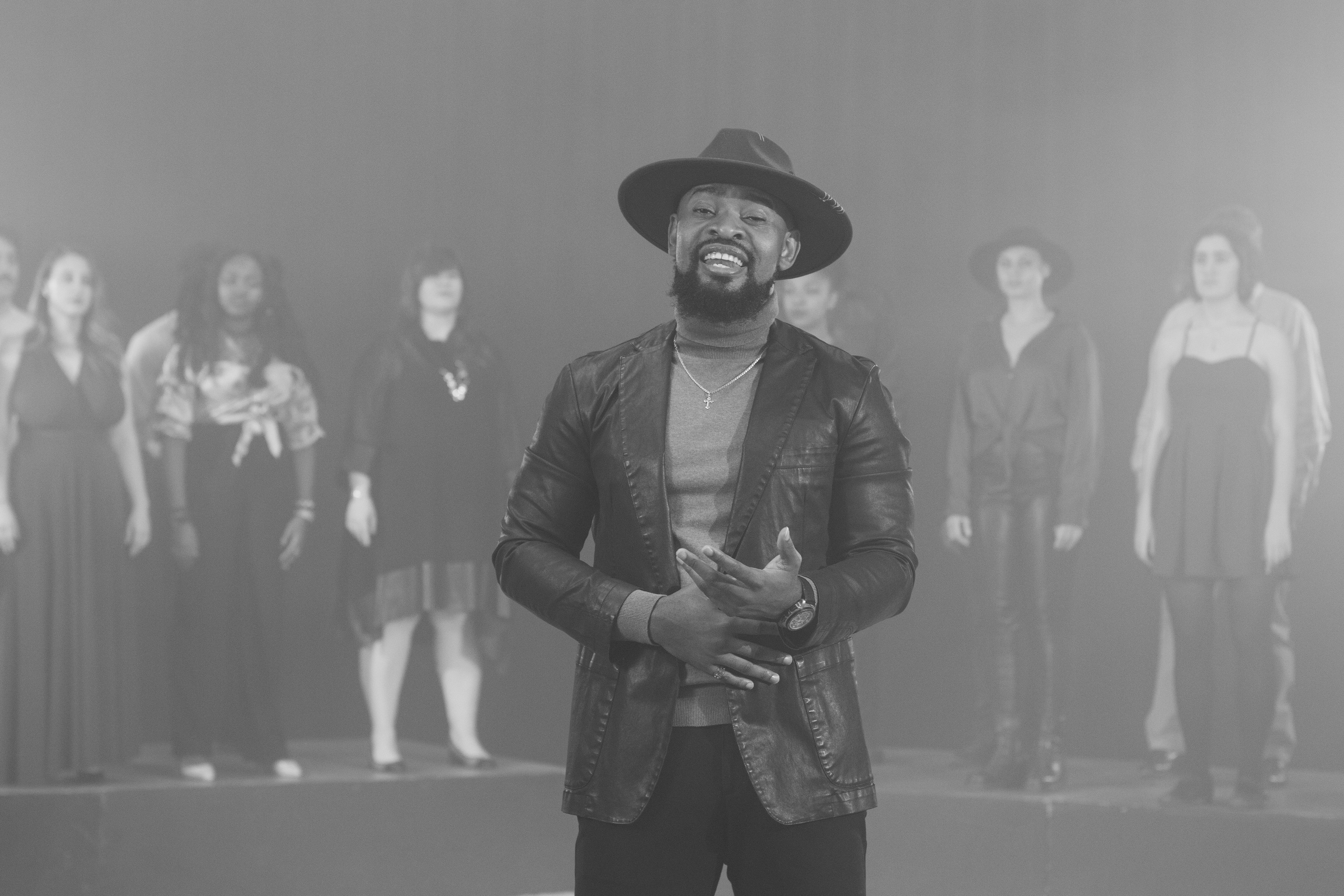 Attih Soul, choir shoot. Alexandra Uzianova — photo and video content in Barcelona