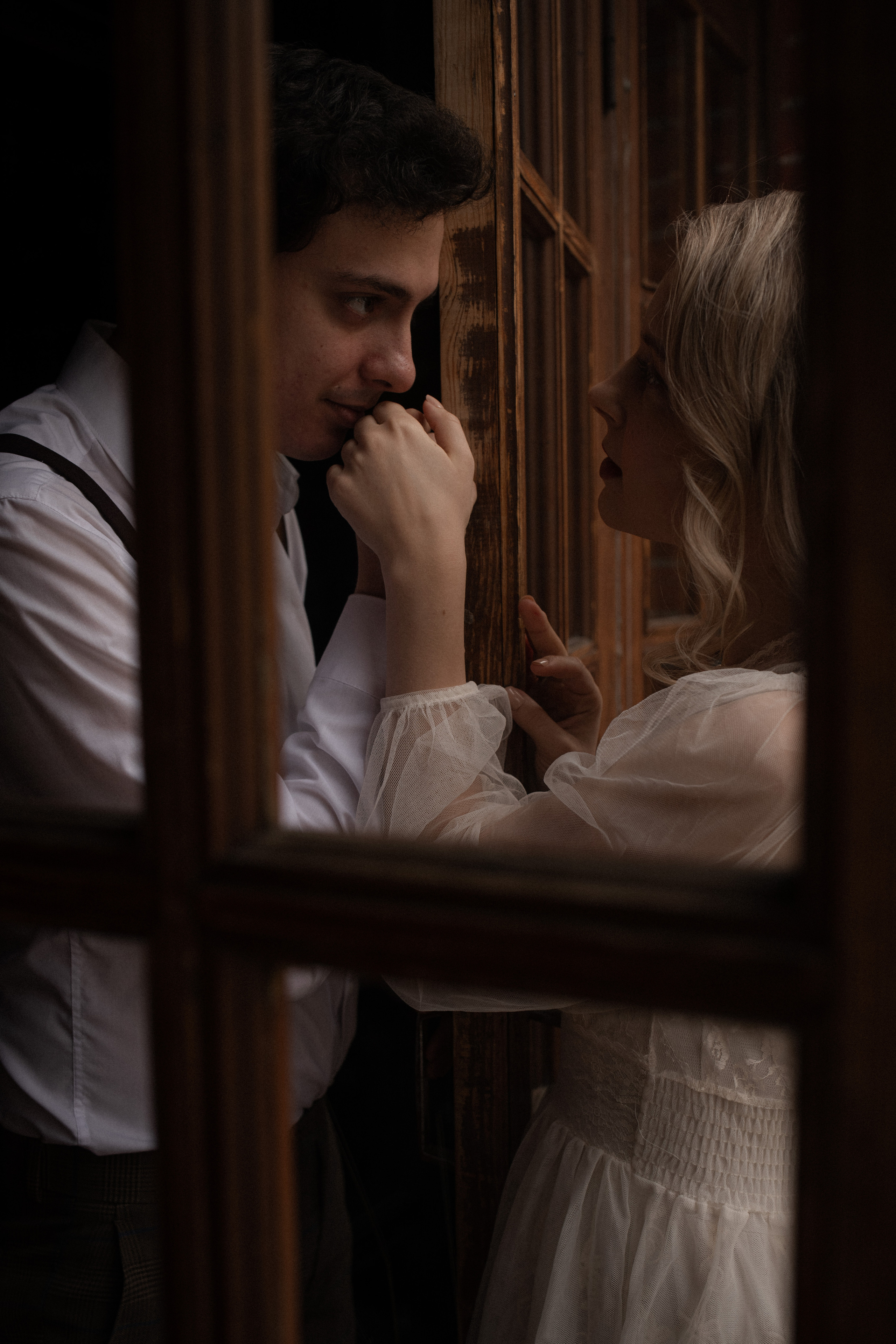 Romantic micro-wedding photoshoot. Wedding & Family photographer in County Donegal and Dublin, Ireland