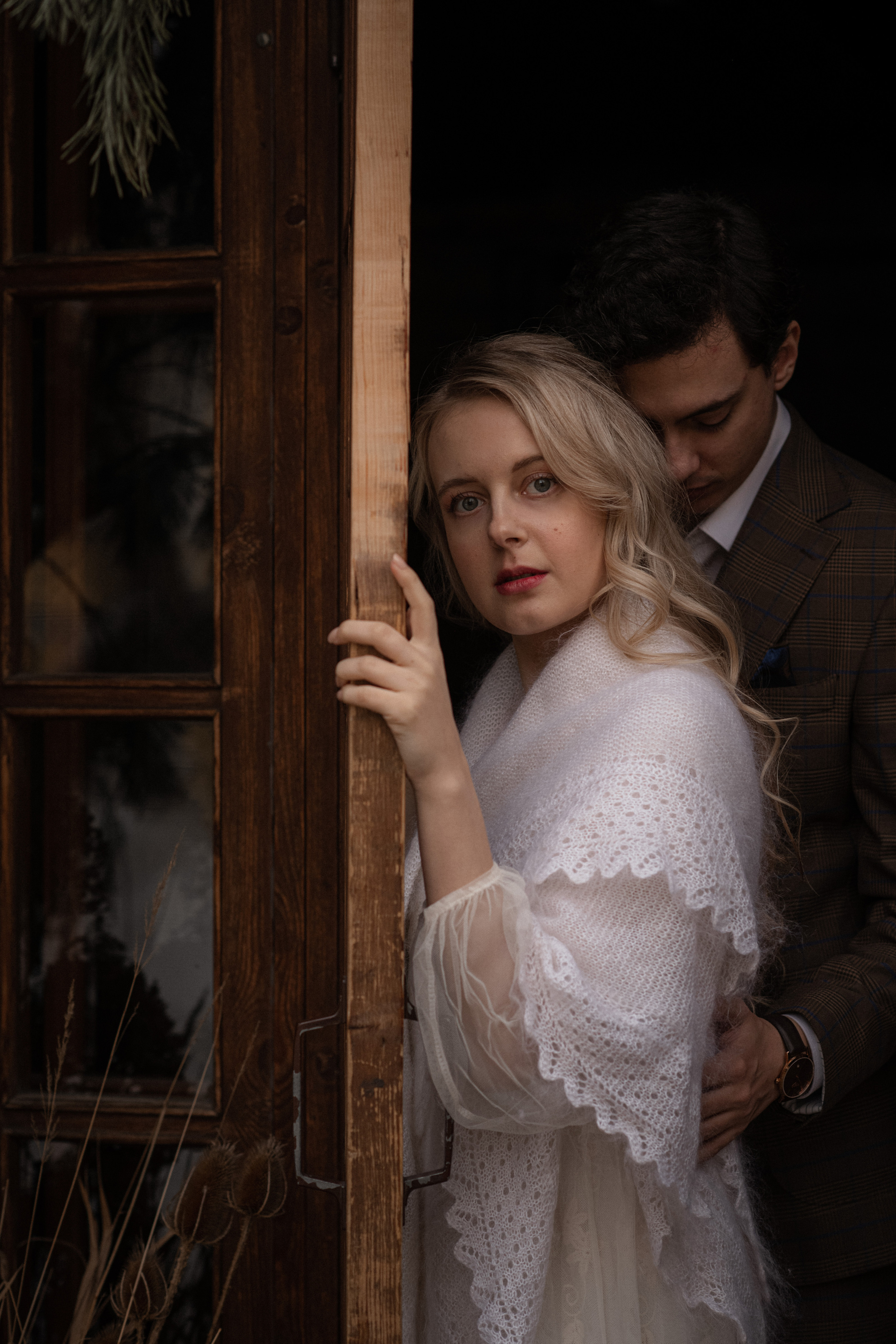 Romantic micro-wedding photoshoot. Wedding & Family photographer in County Donegal and Dublin, Ireland