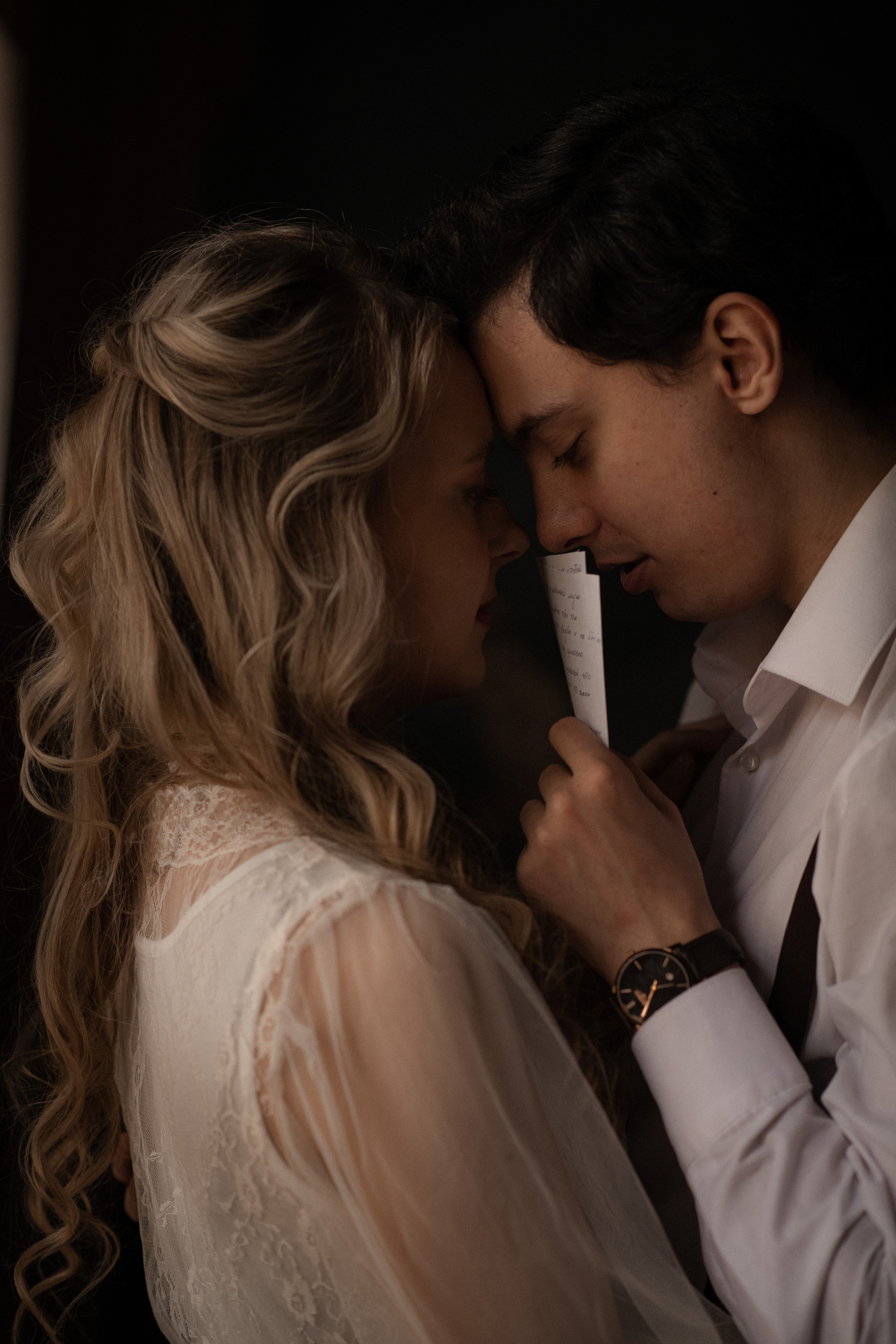 Romantic micro-wedding photoshoot. Wedding & Family photographer in County Donegal and Dublin, Ireland