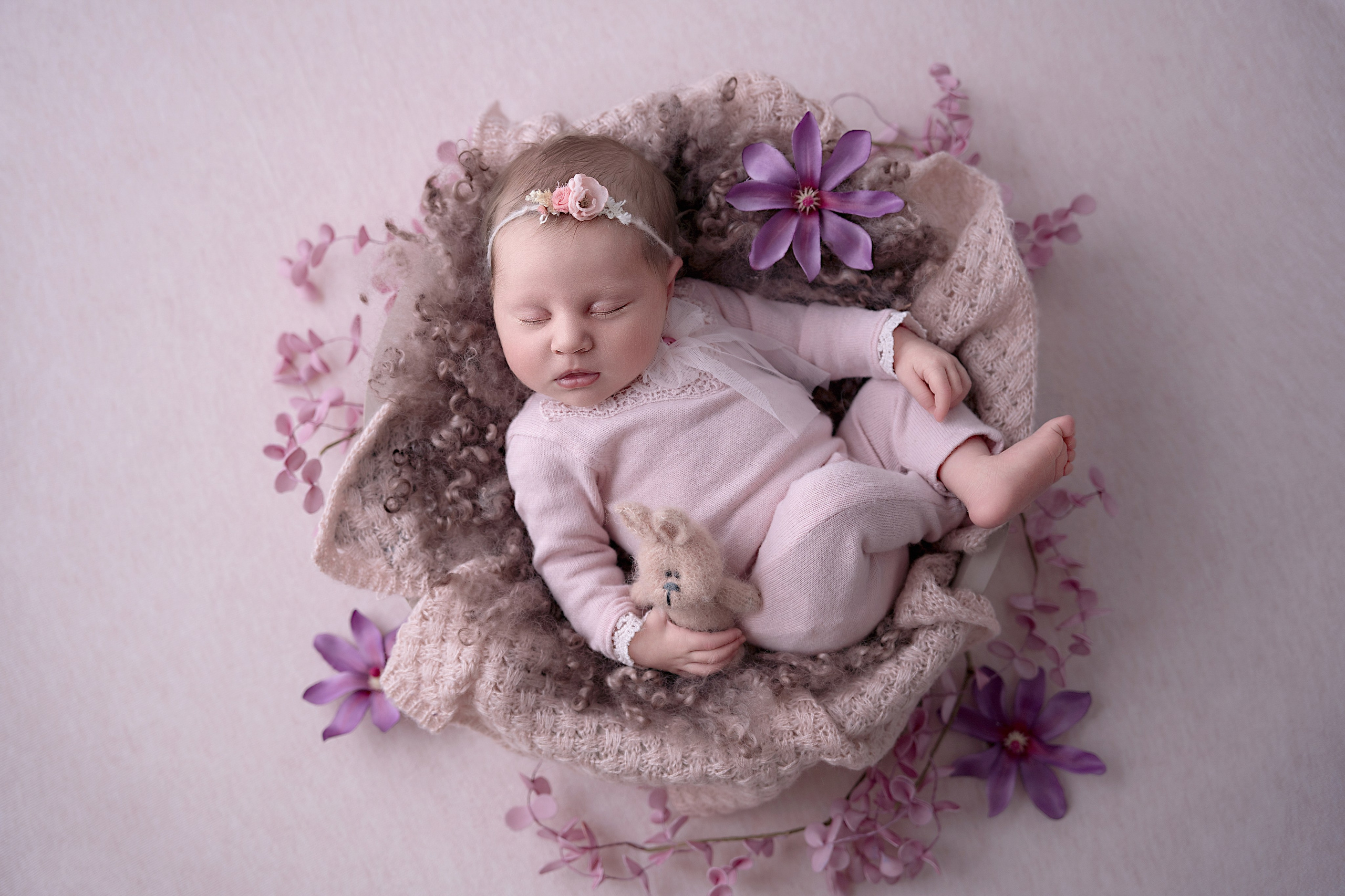 Newborn. Fotograf maternitate, nou-născuți și familie în Cluj-Napoca | Roxana Rusu