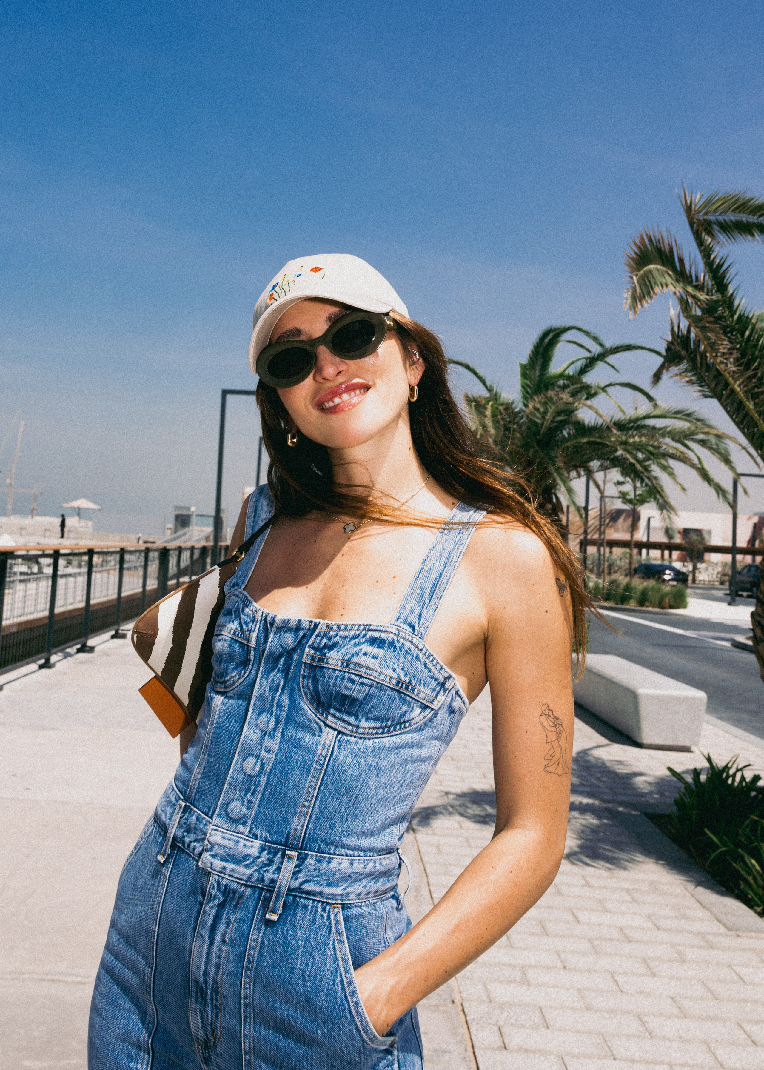 Sharedrobe. Versoluna