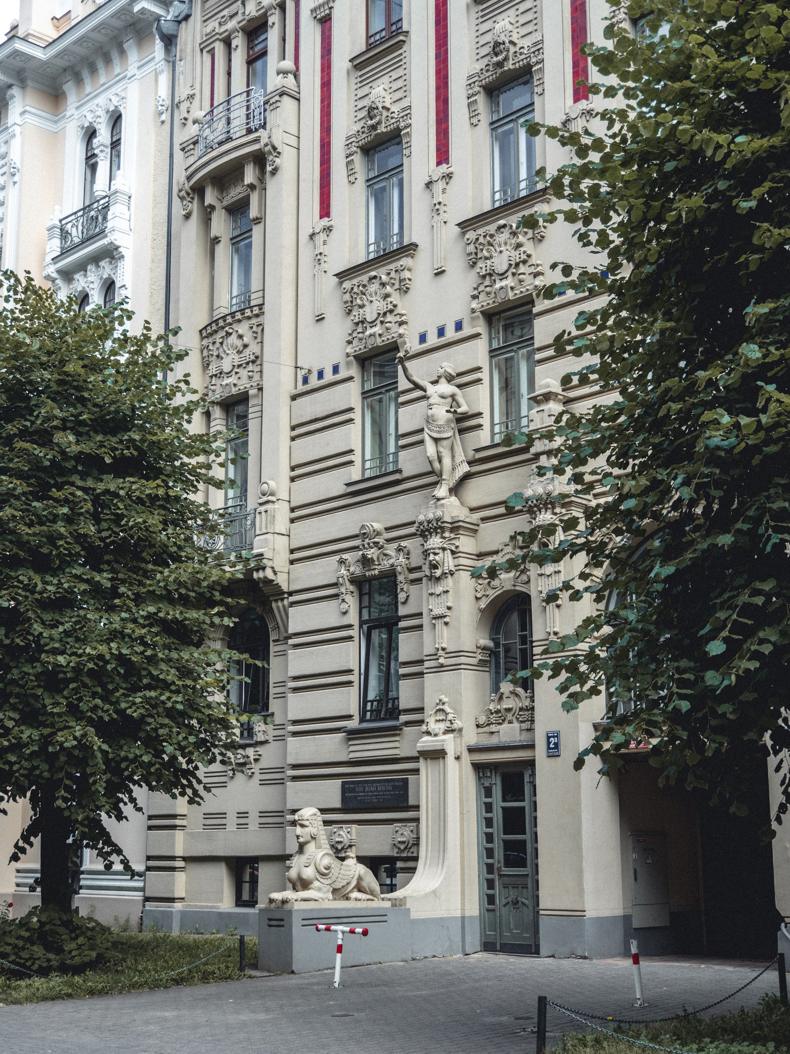 Voyage à Riga. Photographe sur Cote d’Azur. Portraits de familles, couples, enfants, événements