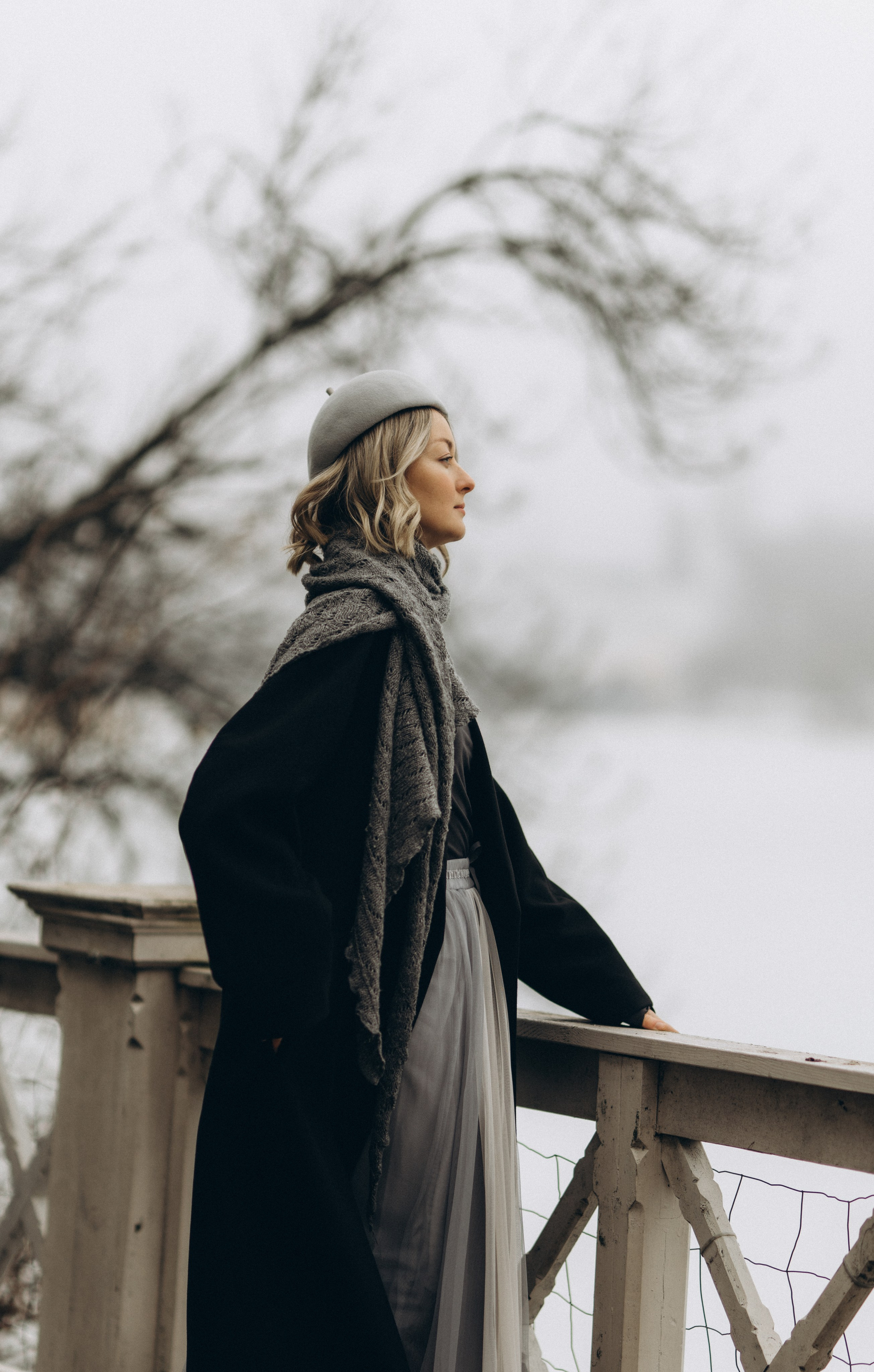 Woman phoshoot. Wedding and potrait photographer in Helsinki Vickan O