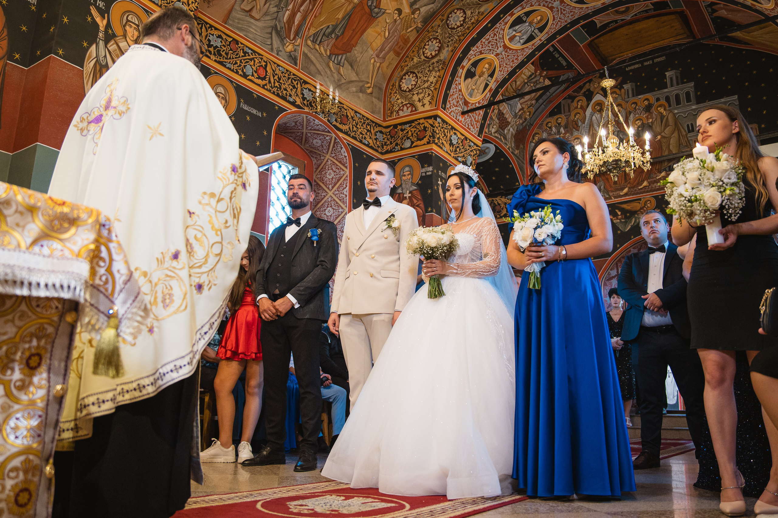 Bella & Adi. Foto Studio — Fotograf de evenimente, nunti, botezuri, portrete