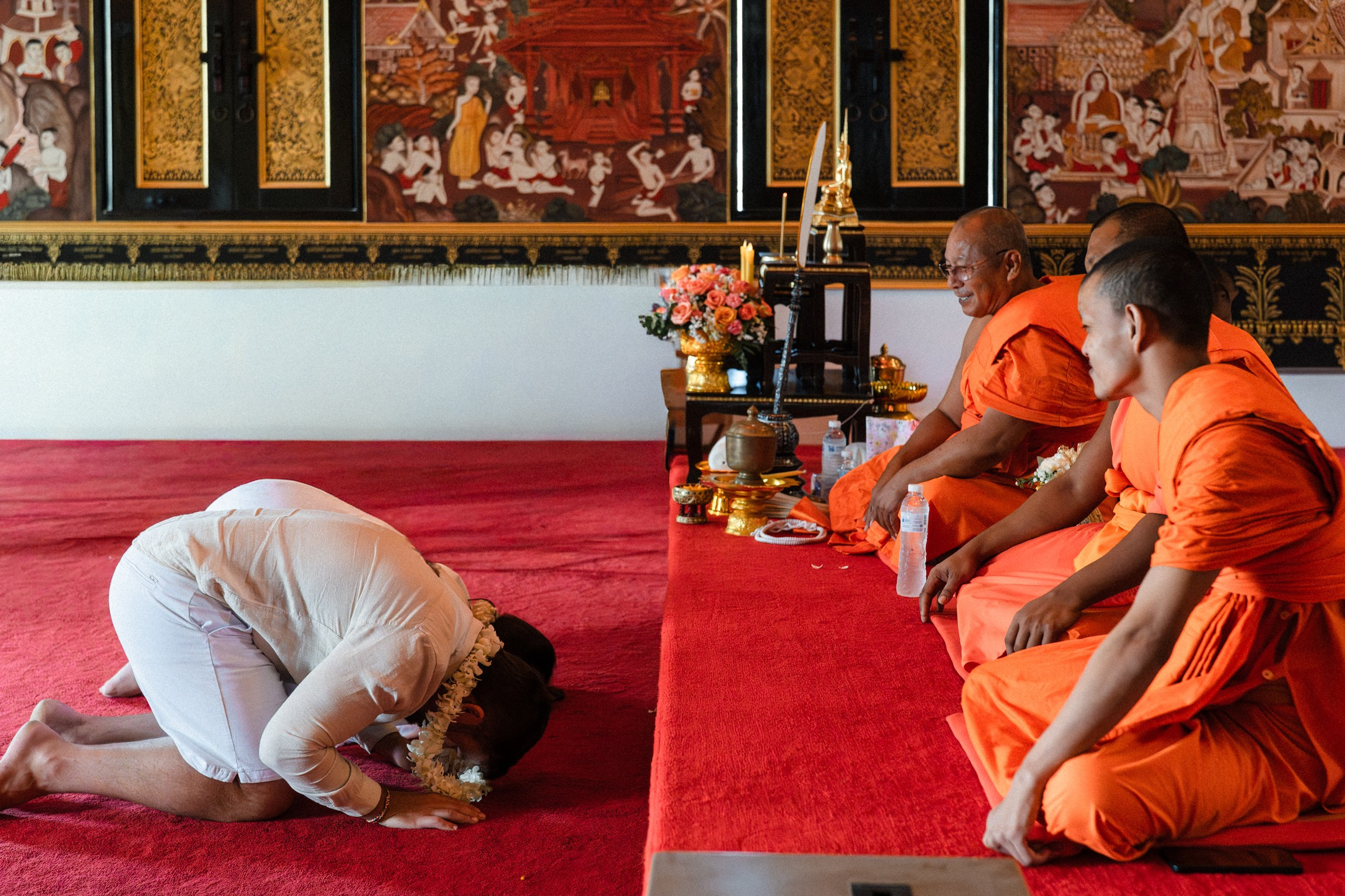Traditional Buddhist Wedding Ceremony in Temple on Koh Samui | Wedding Planner