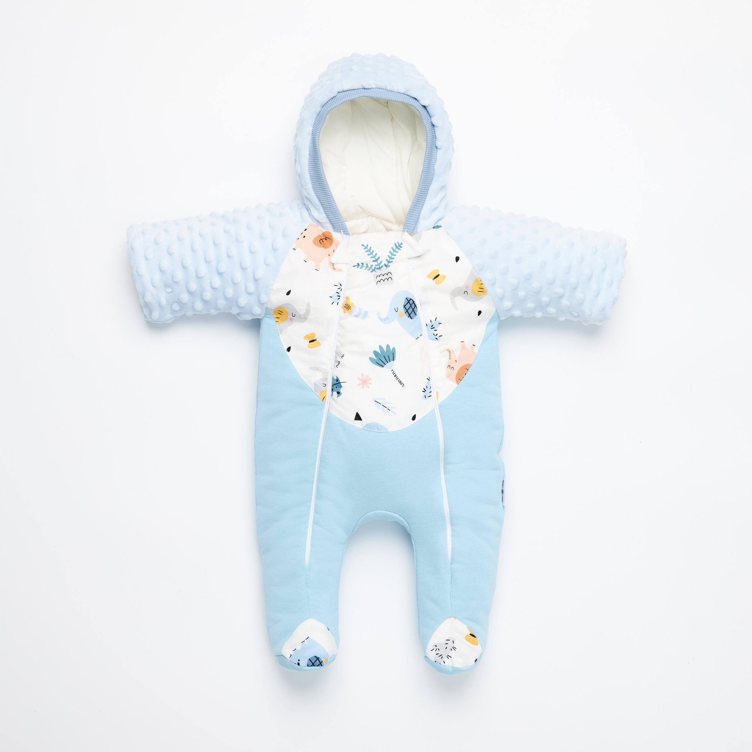 Одежда. Предметная фотосъемка в Алматы. Студия фото и видео съемки товаров