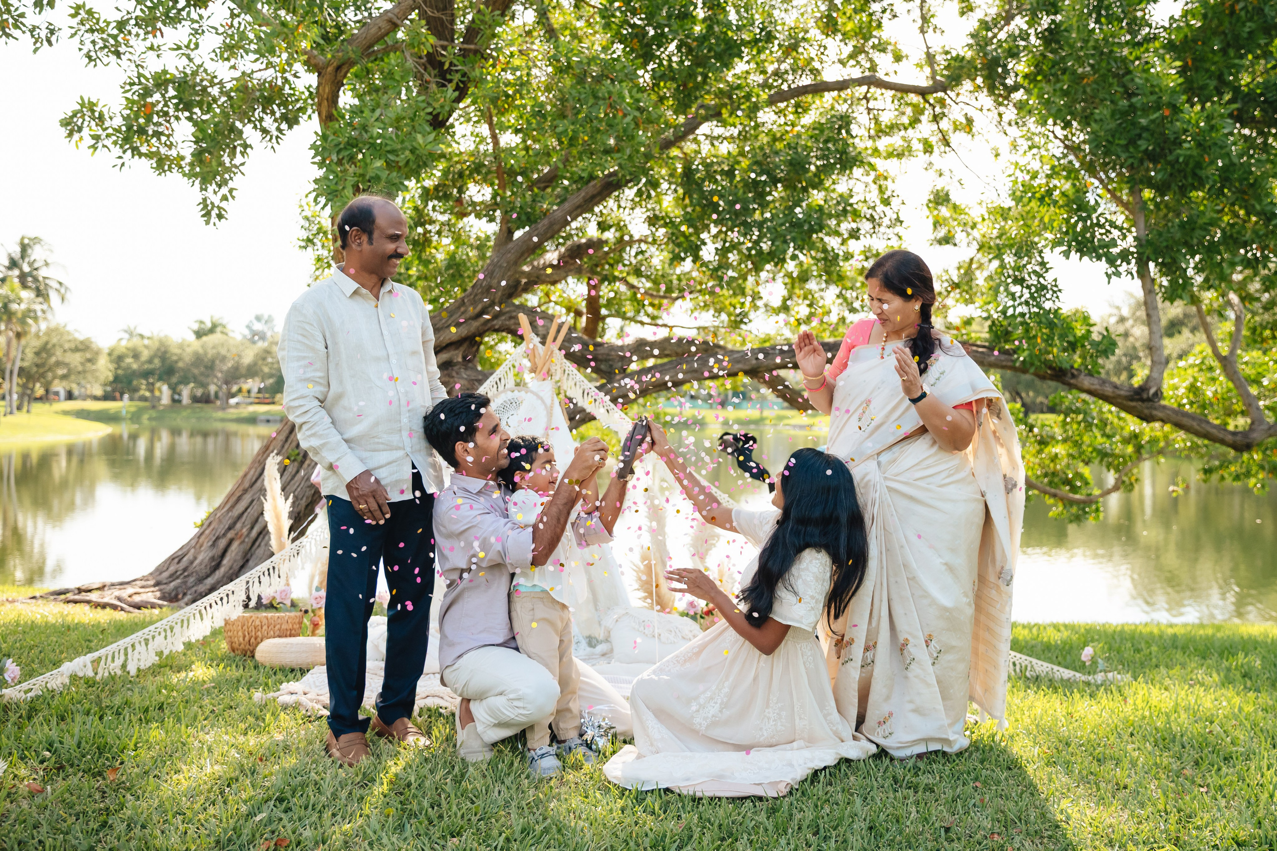 Birthday + props. Photographer in Miami, Family photographer, Event, Wedding