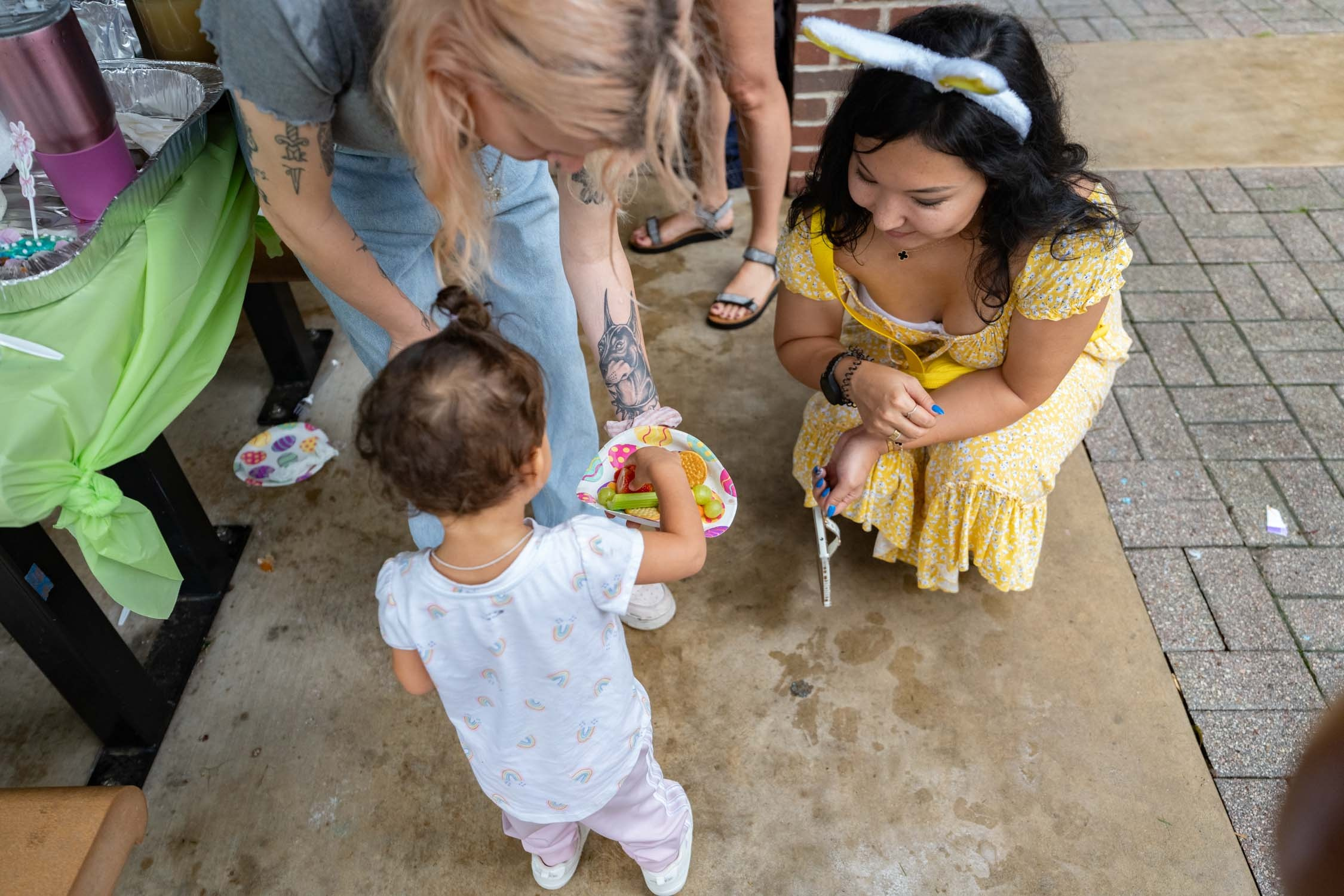 Easter picnic. Photographer Irina Kozhemyakina. Houston