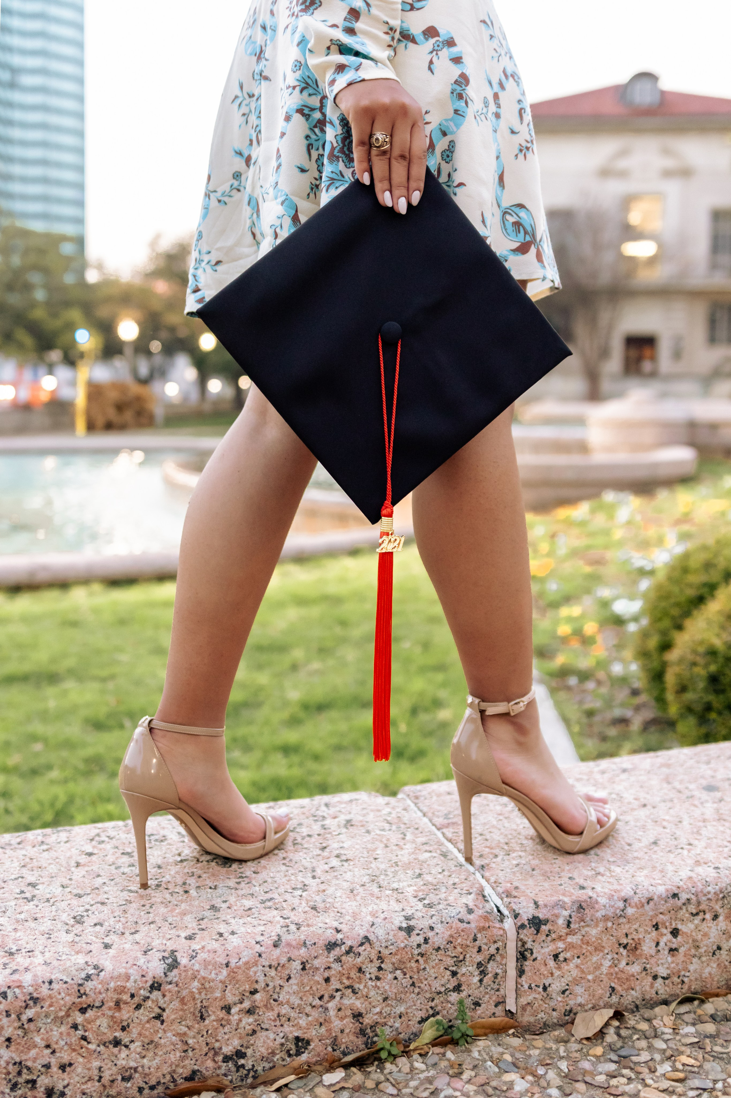 Chanmye’s senior photoshoot at the University of Texas in Austin