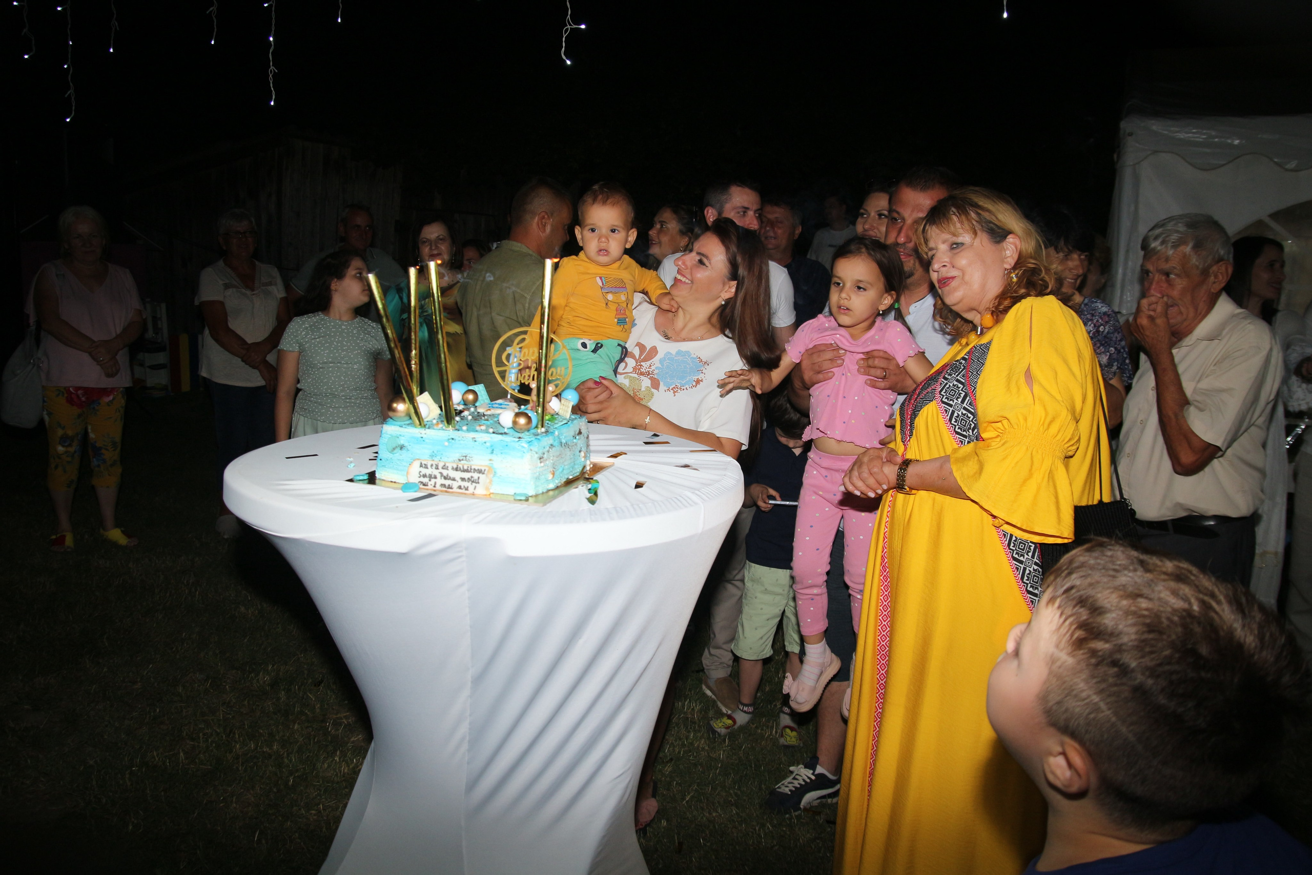 BYZO MEDIA. PETRU BYZO - family and children photographer in ROMANIA