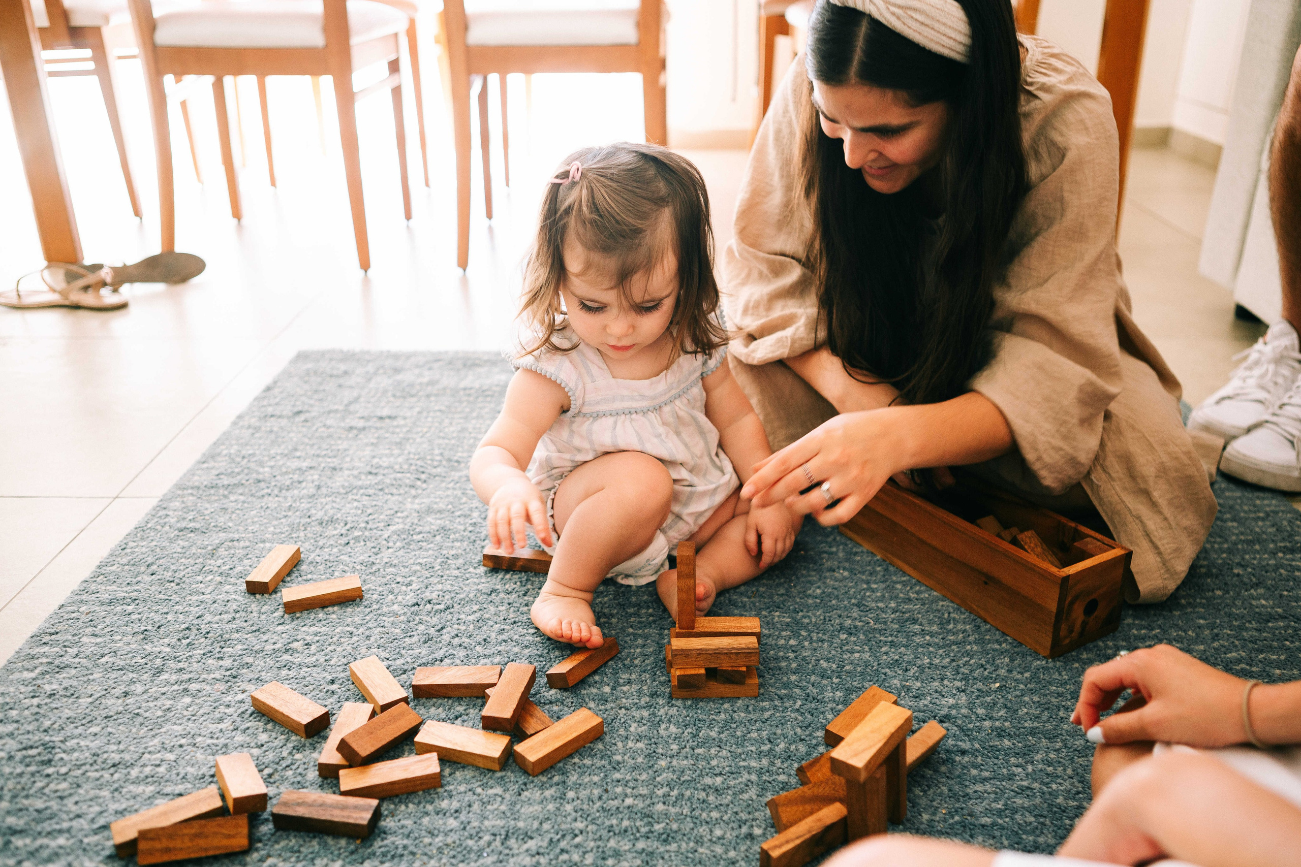 MAALE ADUMIM, HOME PHOTO SESSION + DESERT. Https://shi-photo.com/