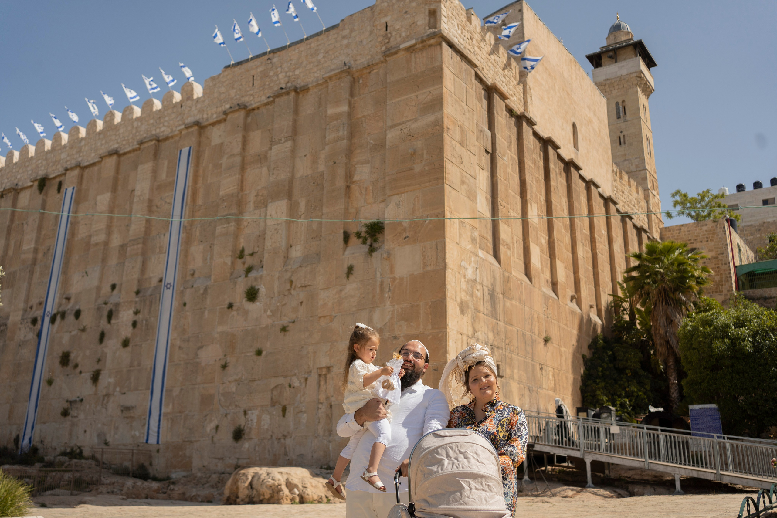 הברית של נחמן חזן. יוסף מזרחי צילום חתונה, ברית וזוגיות. צלם מקצועי שאוהב להוציא אתכם הכי יפים ברגעים הכי מרגשים