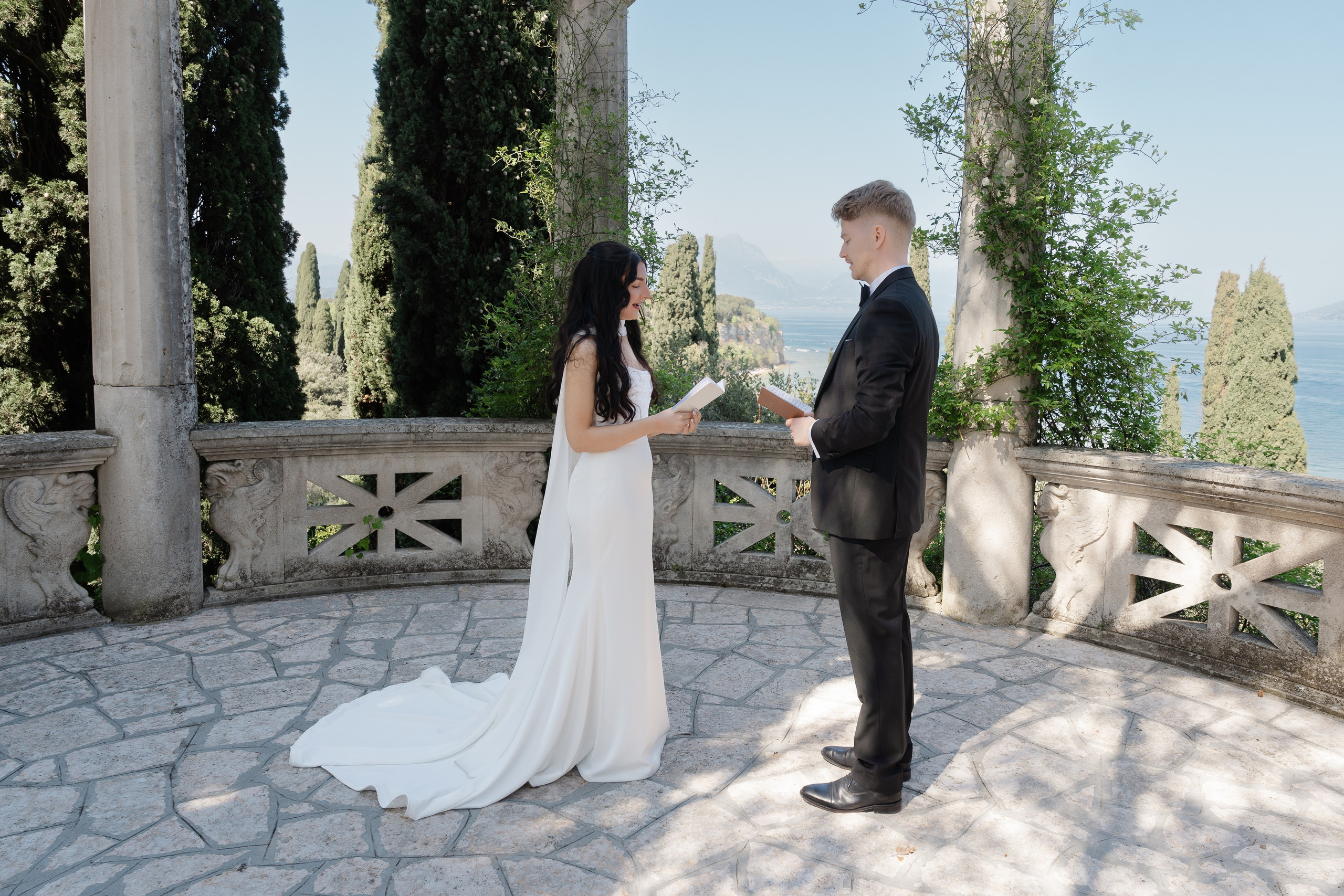 NATALIE AND ANDREW_ ELOPEMENT on LAKE GARDA. PHOTOGRAPHER IN ITALY