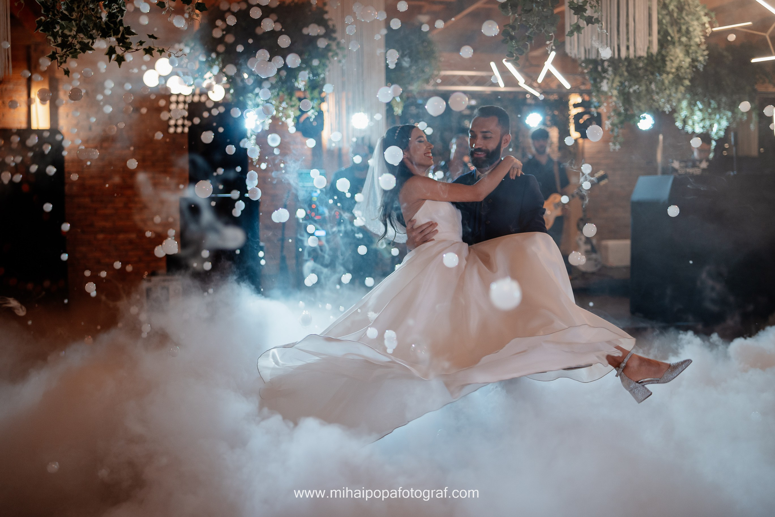 Fotograf de nuntă la Cernica Events | Mihai Popa Fotograf. Fotograf Nuntă & Botez București - Mihai Popa | Dincolo de oameni, imortalizez emoții!