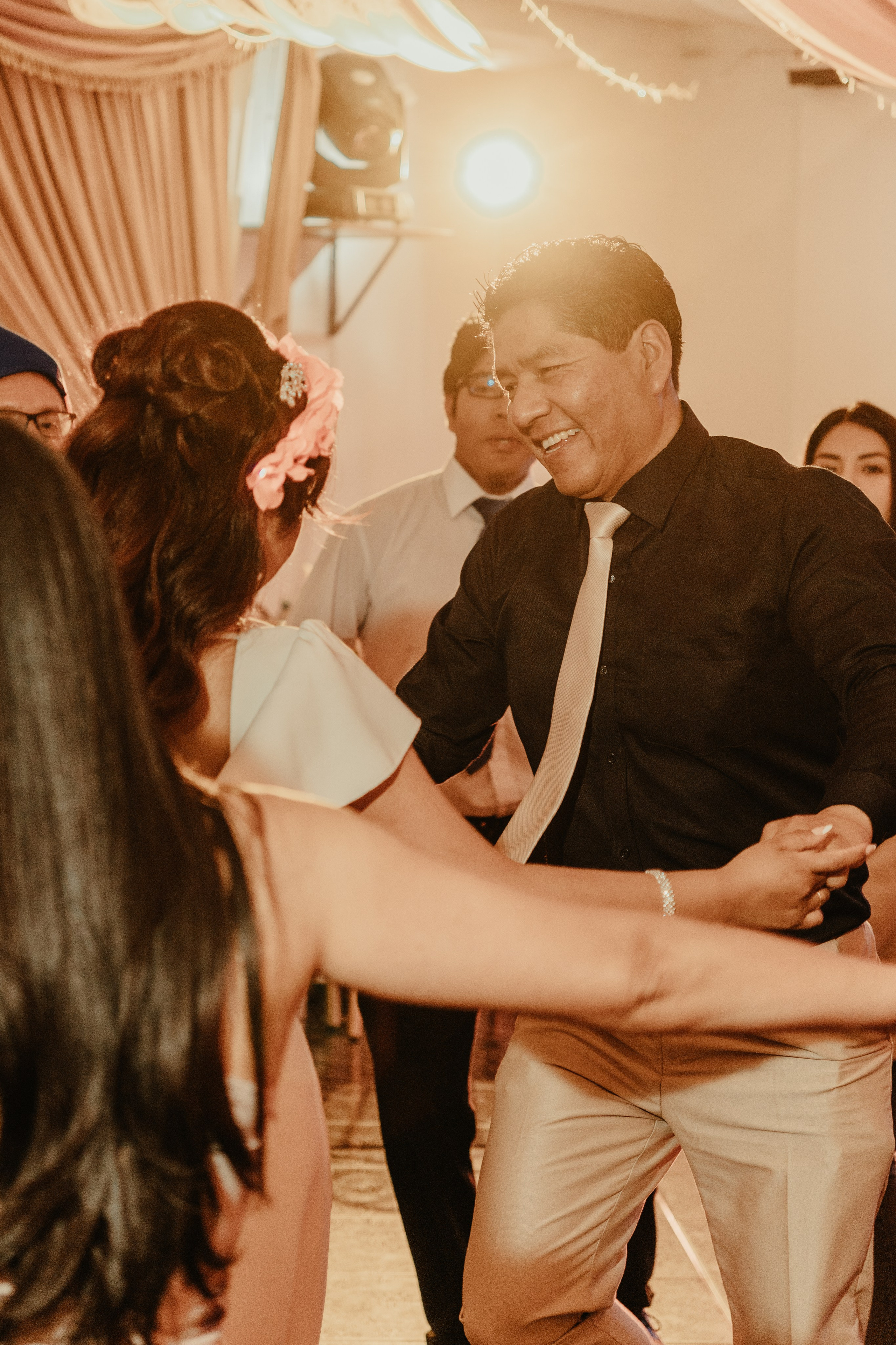 VANESSA + FRANKLIN BODA RELIGIOSA. Studio KVTA | Fotografía y Video de Bodas en Arequipa