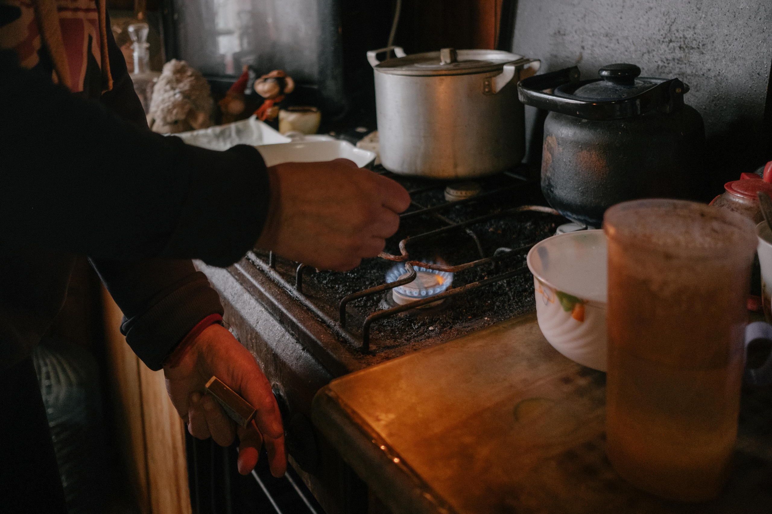House on the road — for The Village. Photographer Anastasiya Dubrovina