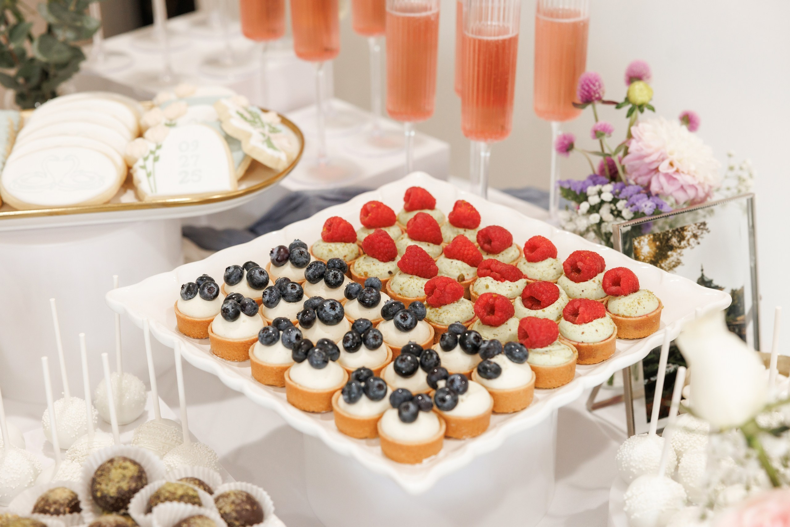 Jewel and Geovany. Wedding Photo & Video