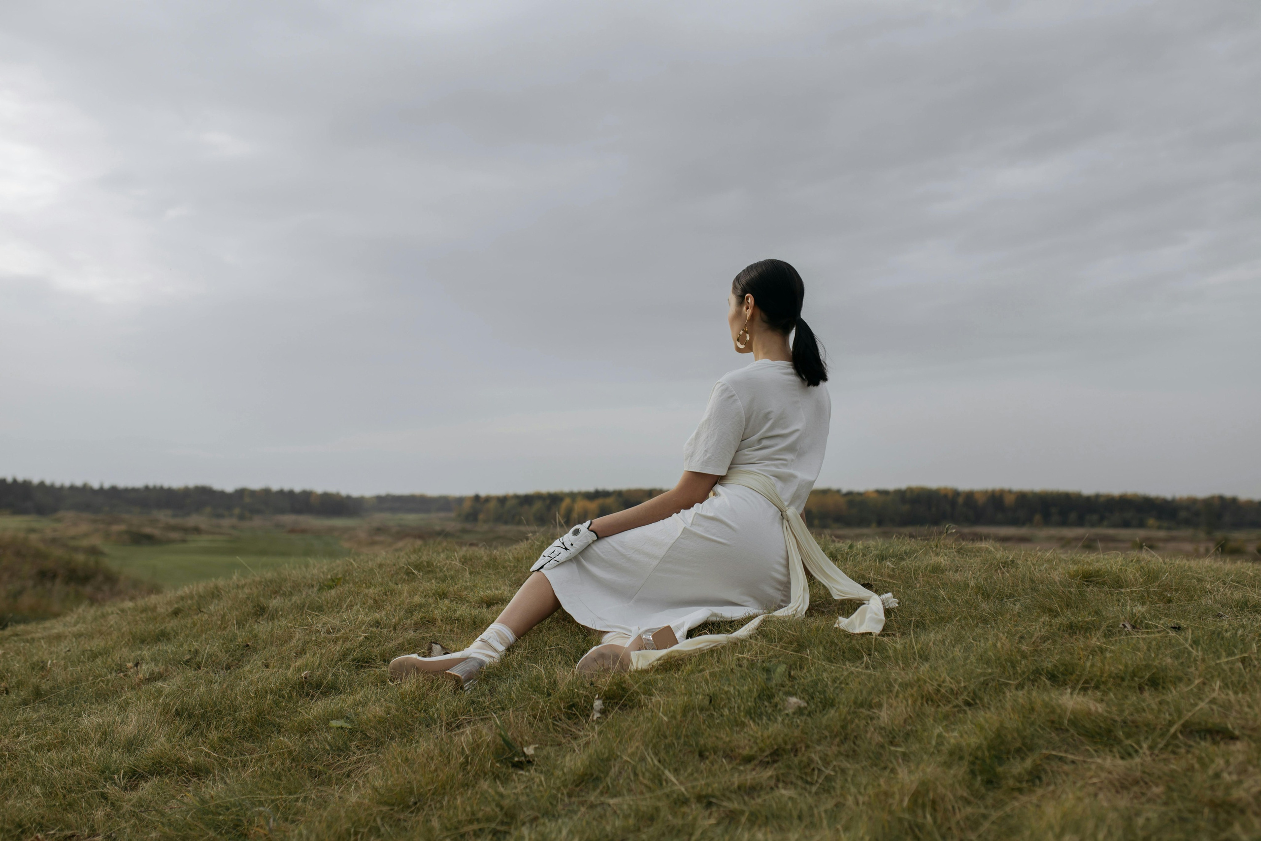Romantic couple shoot in England. Alice Bell — Wedding photographer in New York