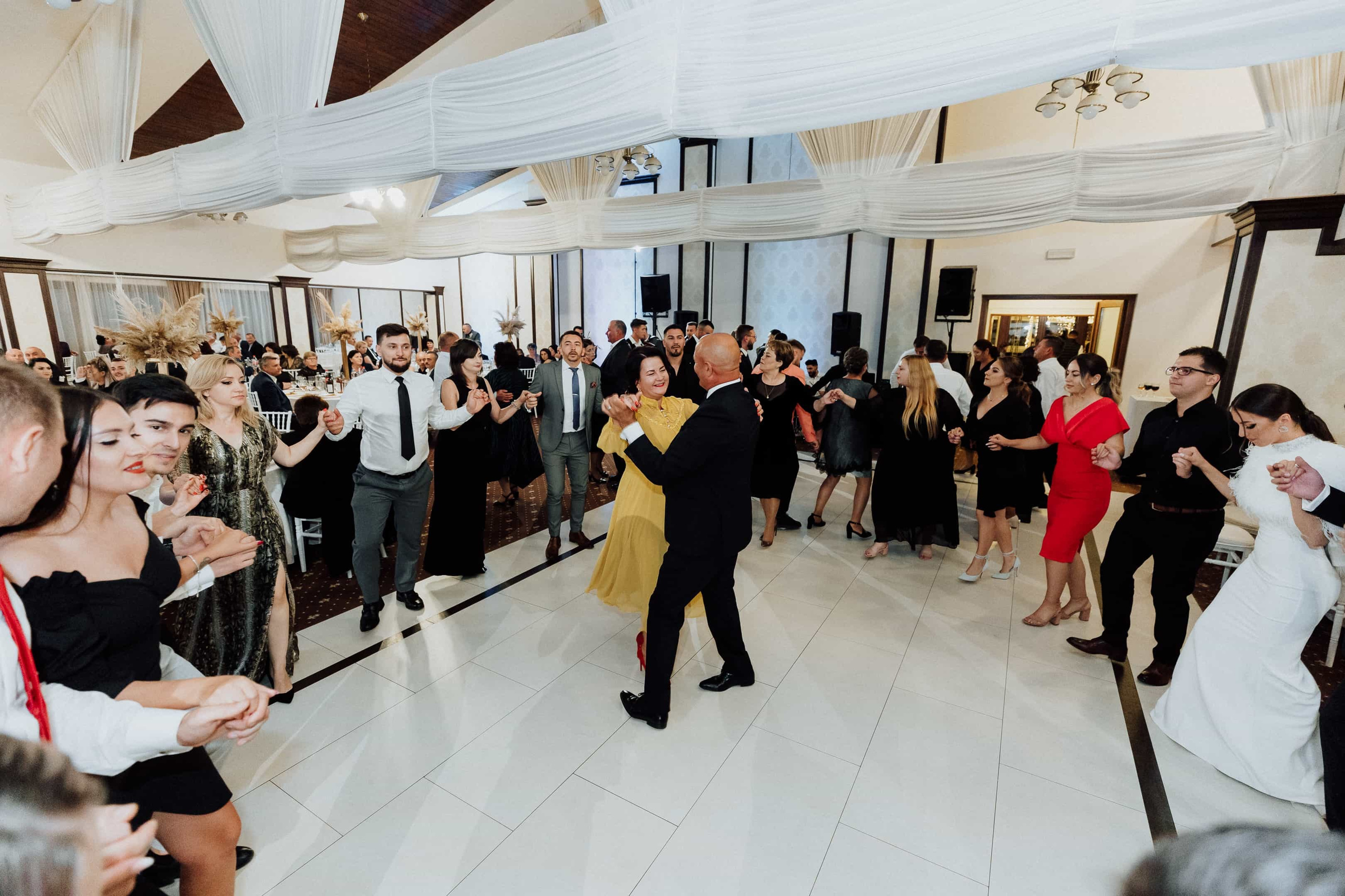 Stefanel & Elena. MovieFrames.ro