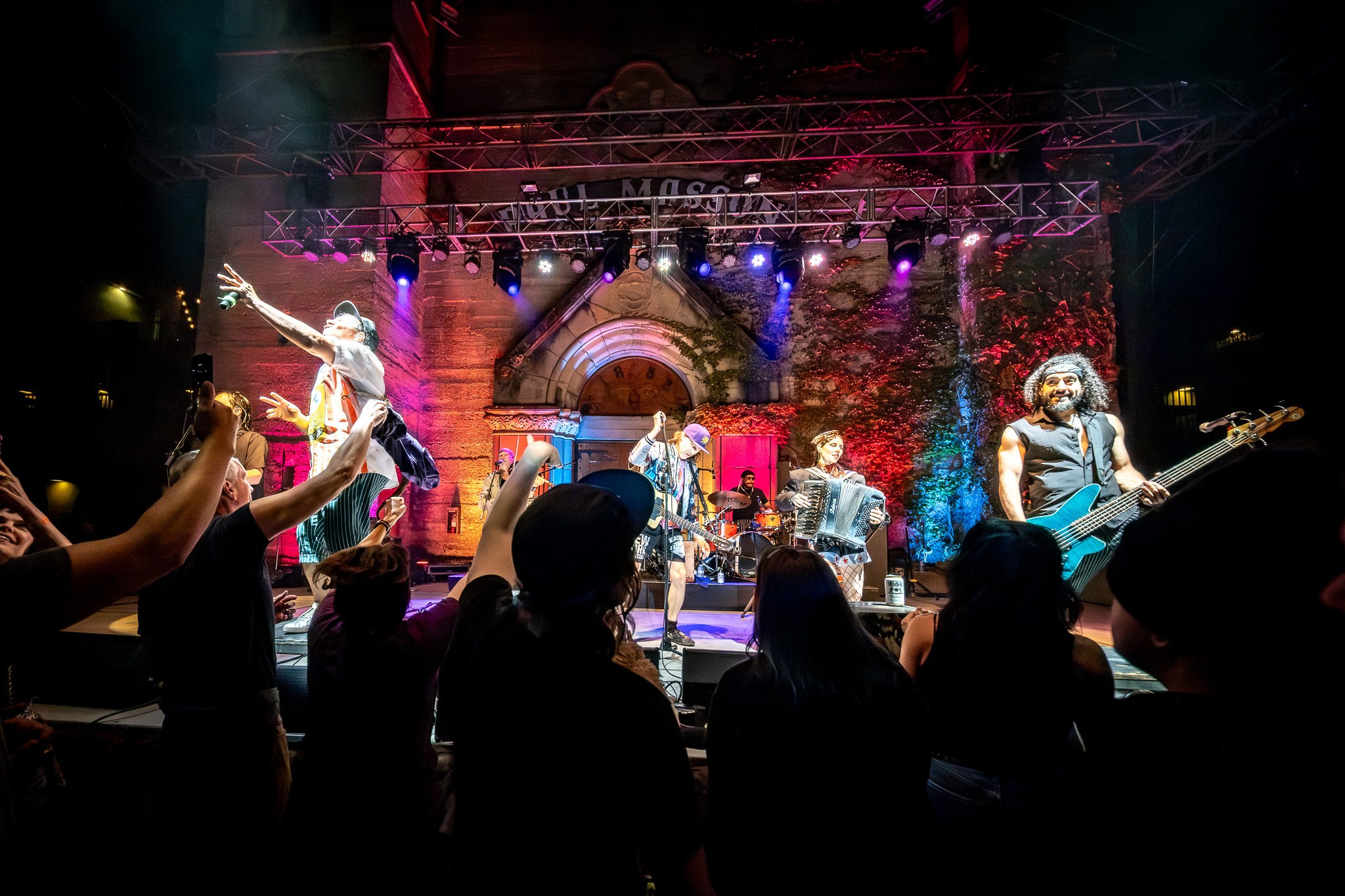 GOGOL BORDELLO / SARATOGA / CA. Reportage concert portrait photography in the San Francisco Bay Area