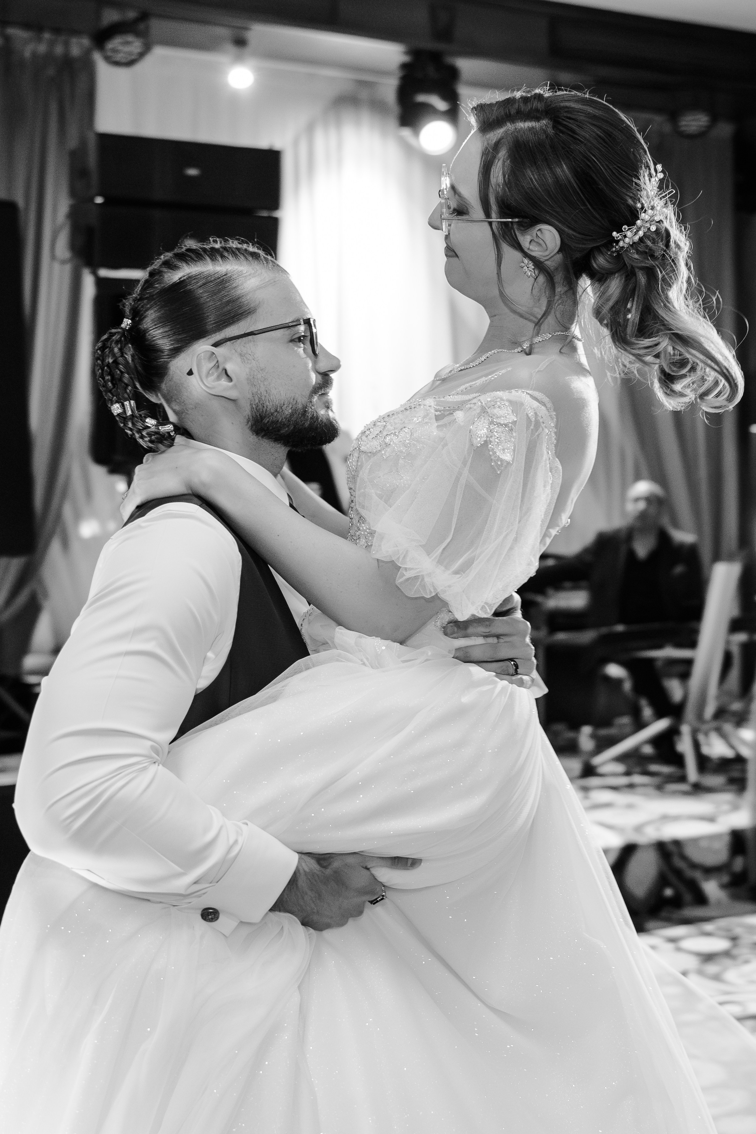 Iulia & George. Alin Lozovanu — Fotograf de Nuntă Iași