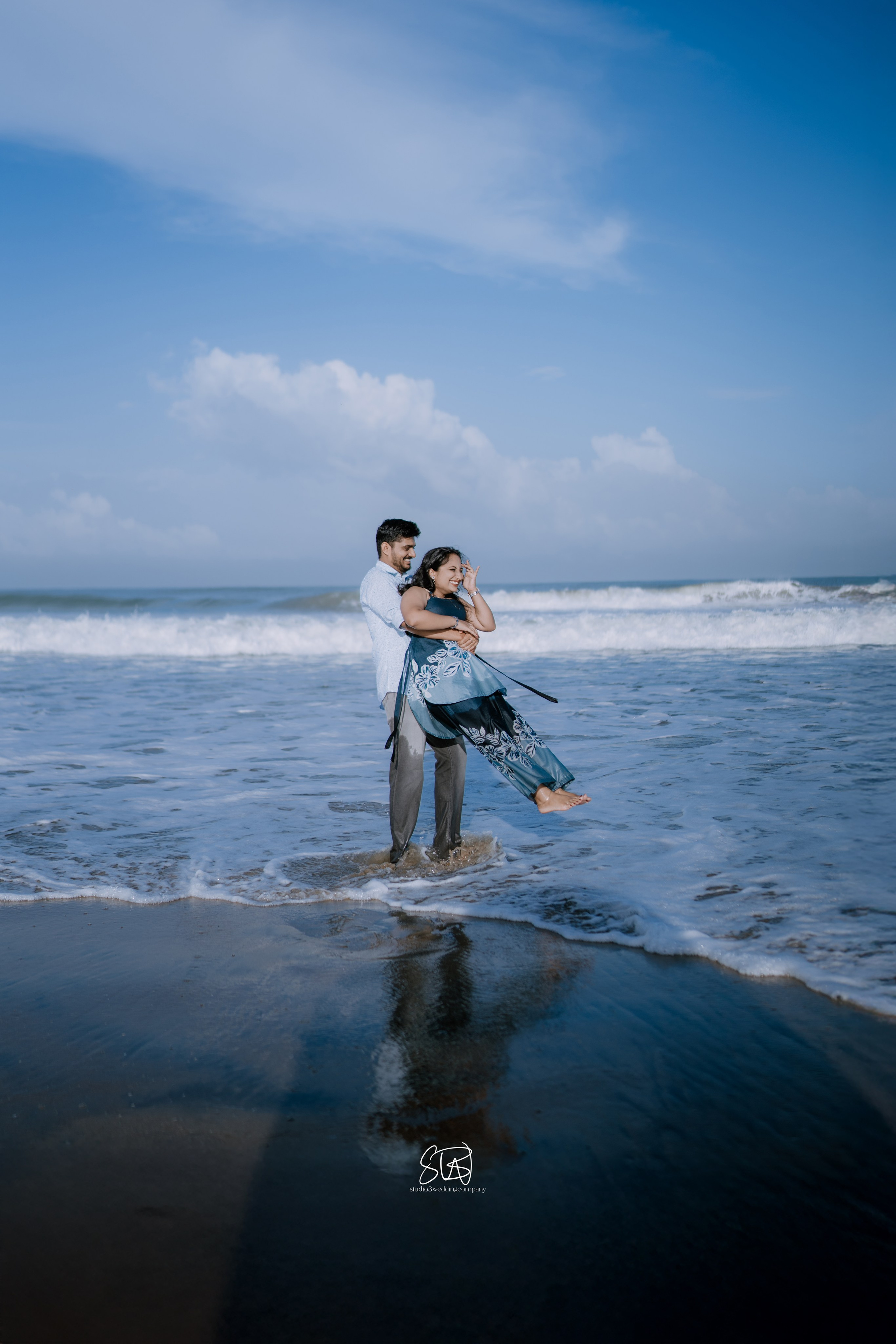 BEACH PREWEDDING. STUDIO3WEDDINGCOMPANY