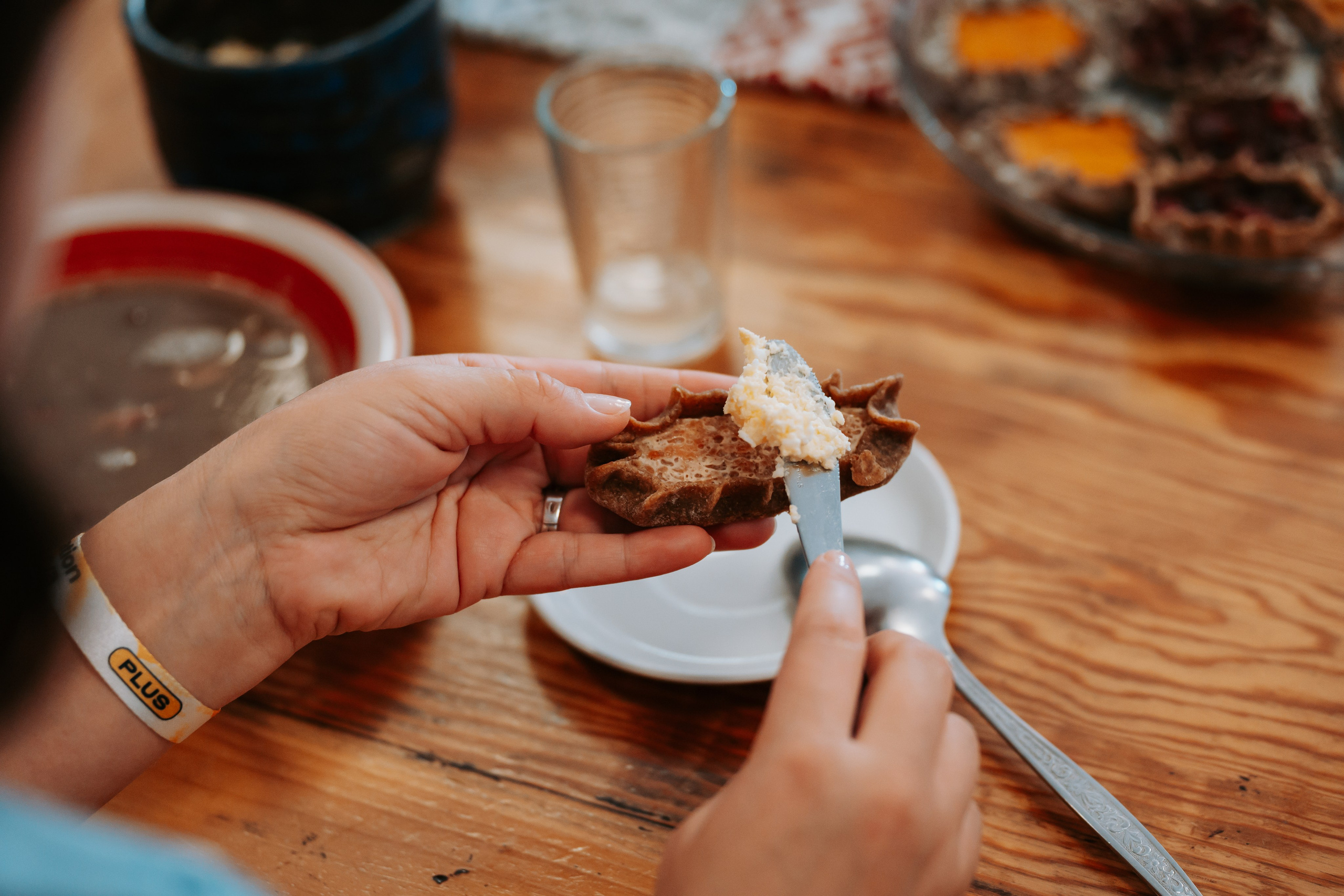 Station Narva 2025. Jelizaveta Gross - reportaaži- ja portreefotograaf Narvas