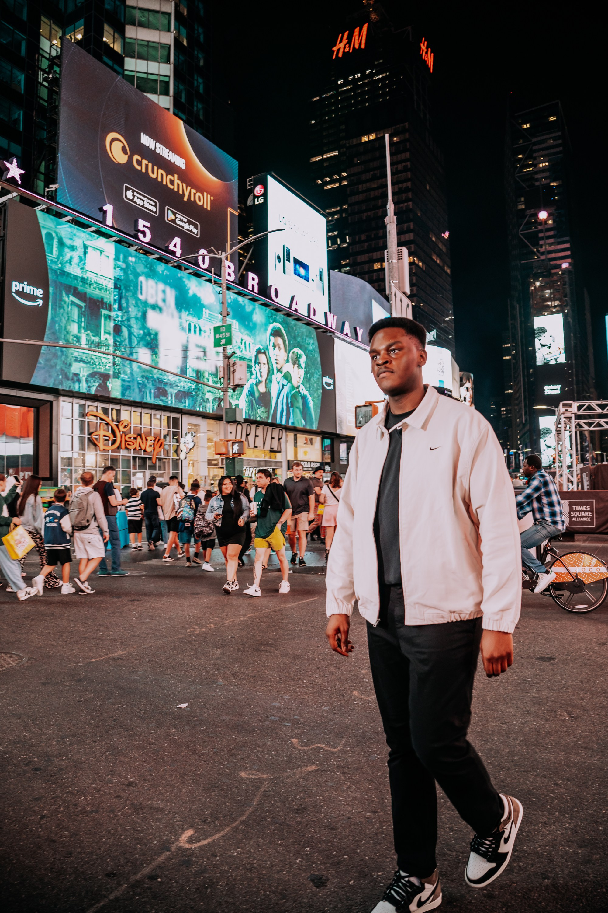 Times Square. Portrait and wedding photographer in New York