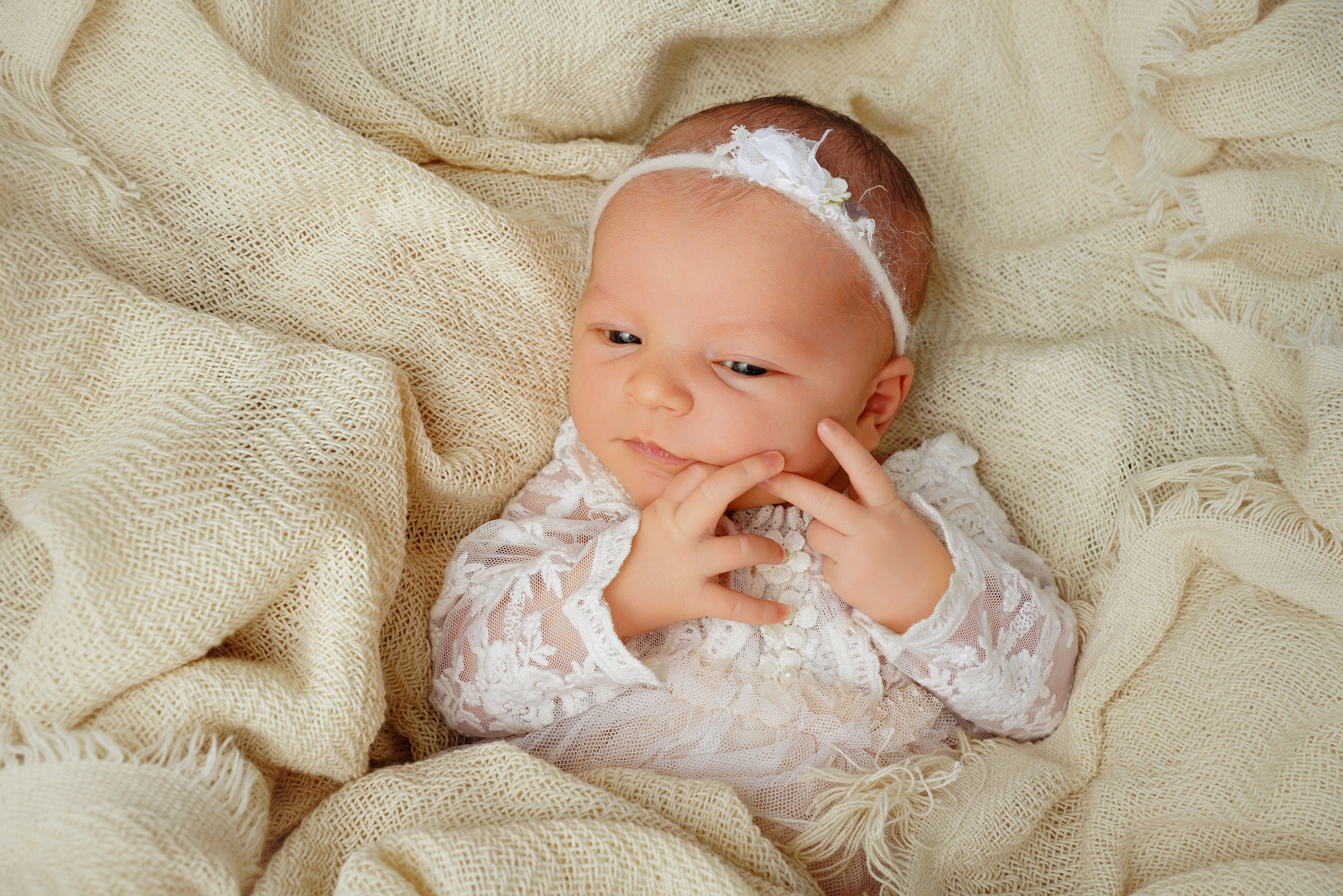 Newborn HOME. Neugeborenenfotografin und Retoucher in Augsburg Nastassia Schneider