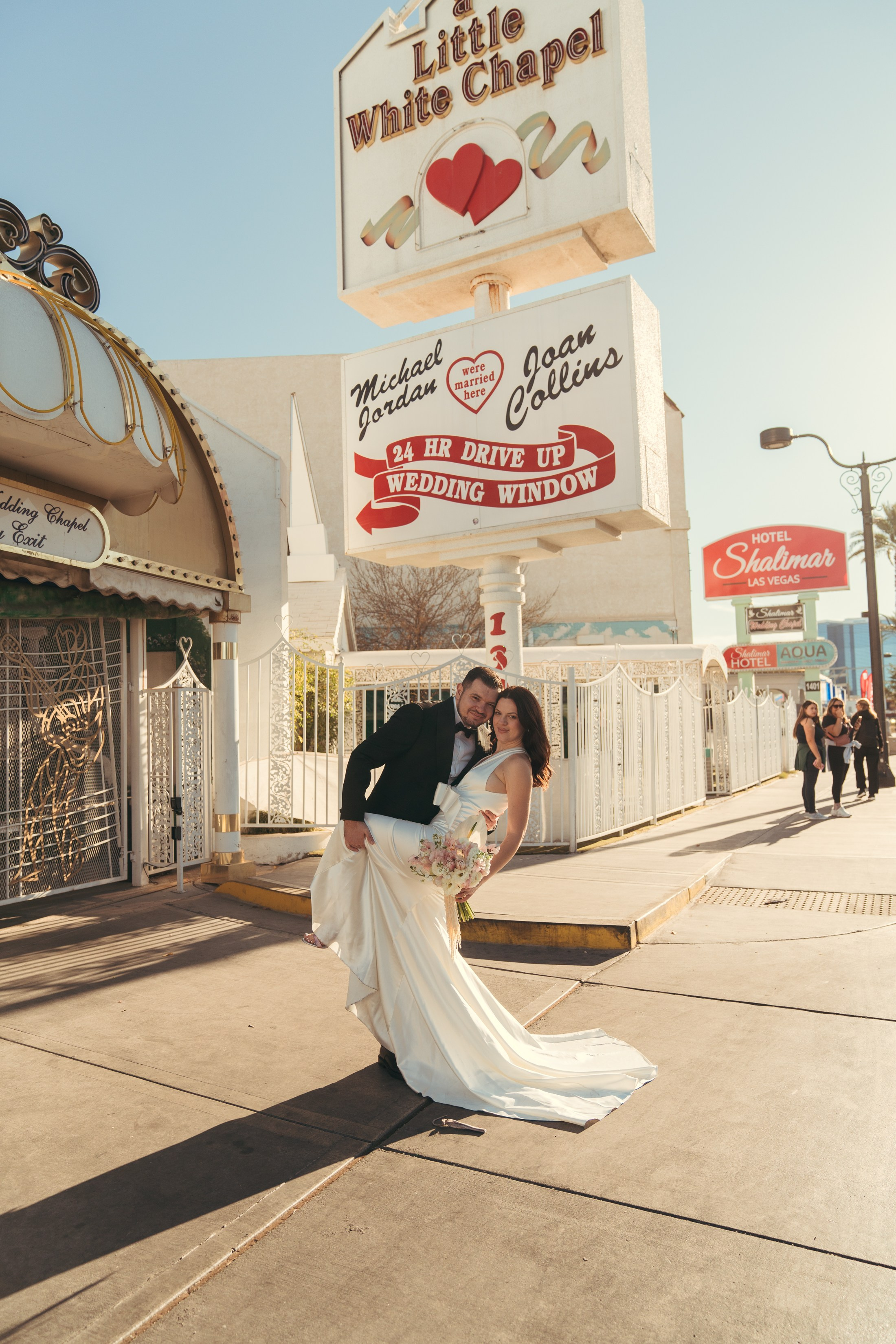 Zenaida&Eros. Wedding & elopement photographer Viktoriya Kravtsov. Las Vegas