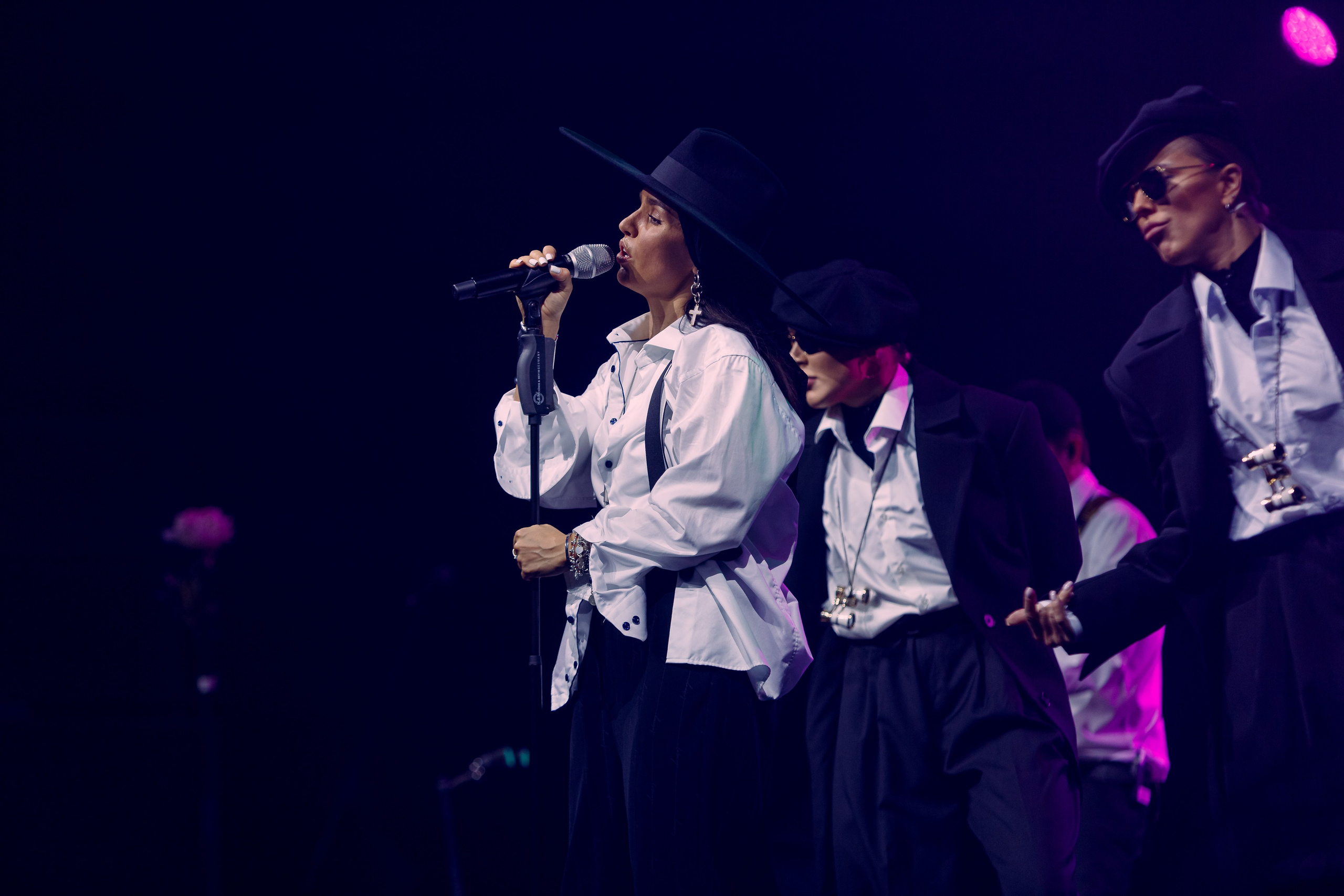 Fotos de una celebridad en un concierto. Fotógrafo de retrato, familia y reportajes en Valencia | España | Europa Vitalii Lumier