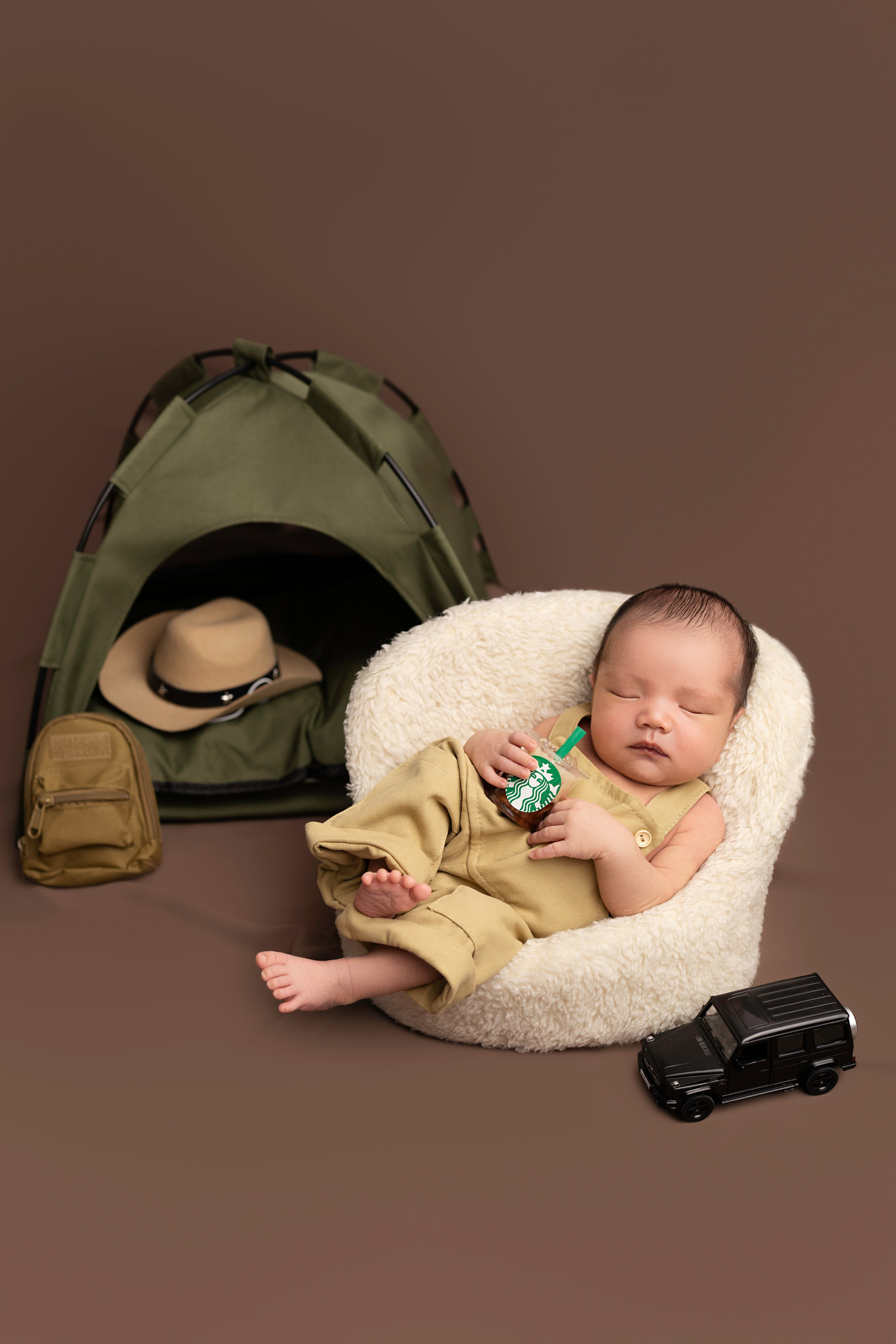 NEWBORN PHOTOGRAPHY. Newborn, Sitter and Cake Smash Photographer in Doha, Qatar