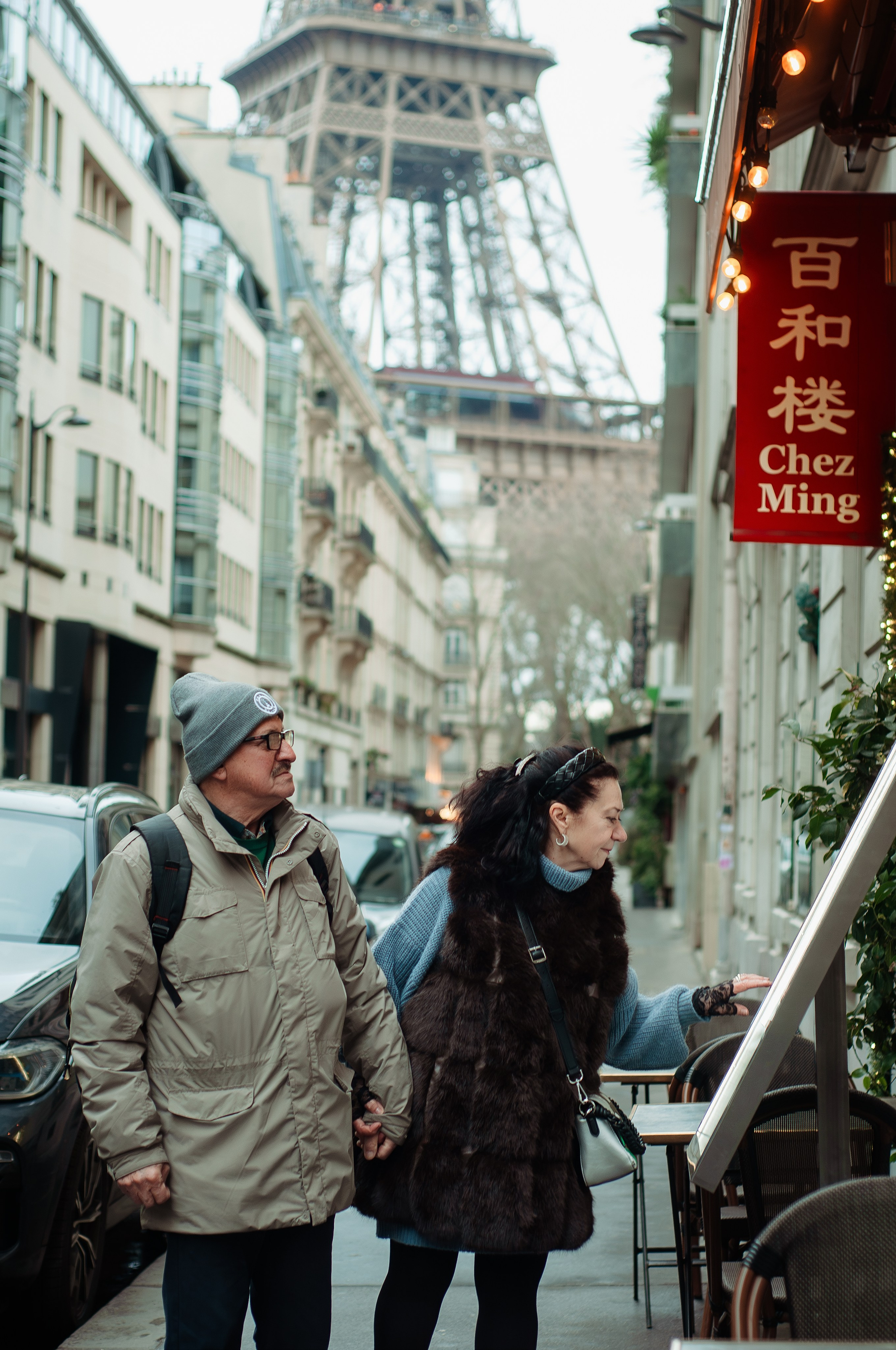Photoshoot in Paris for the elderly couple. Paris photographer — Polina Osipova