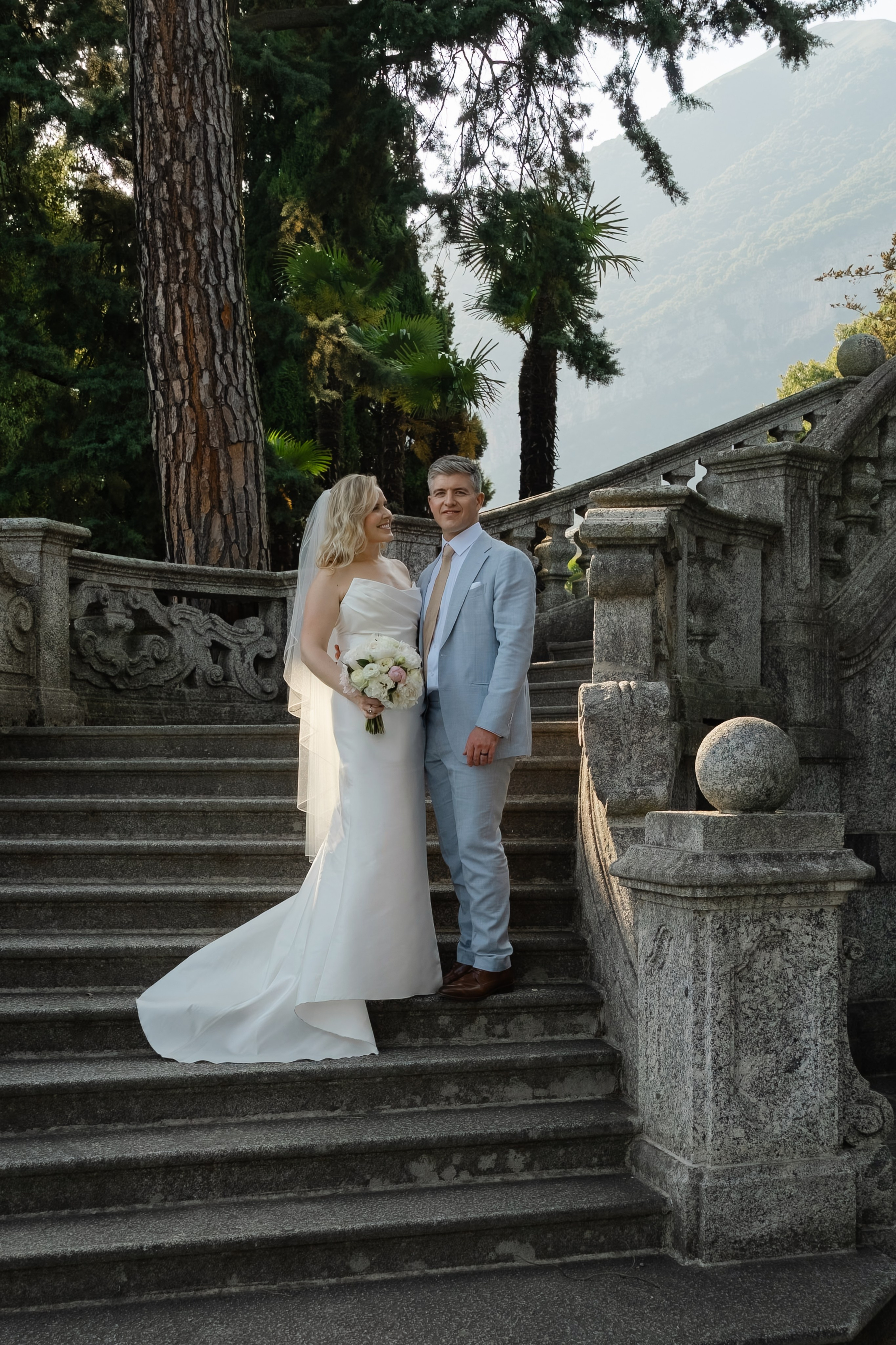 ASHLEY AND RENZO _LAKE COMO. PHOTOGRAPHER IN ITALY