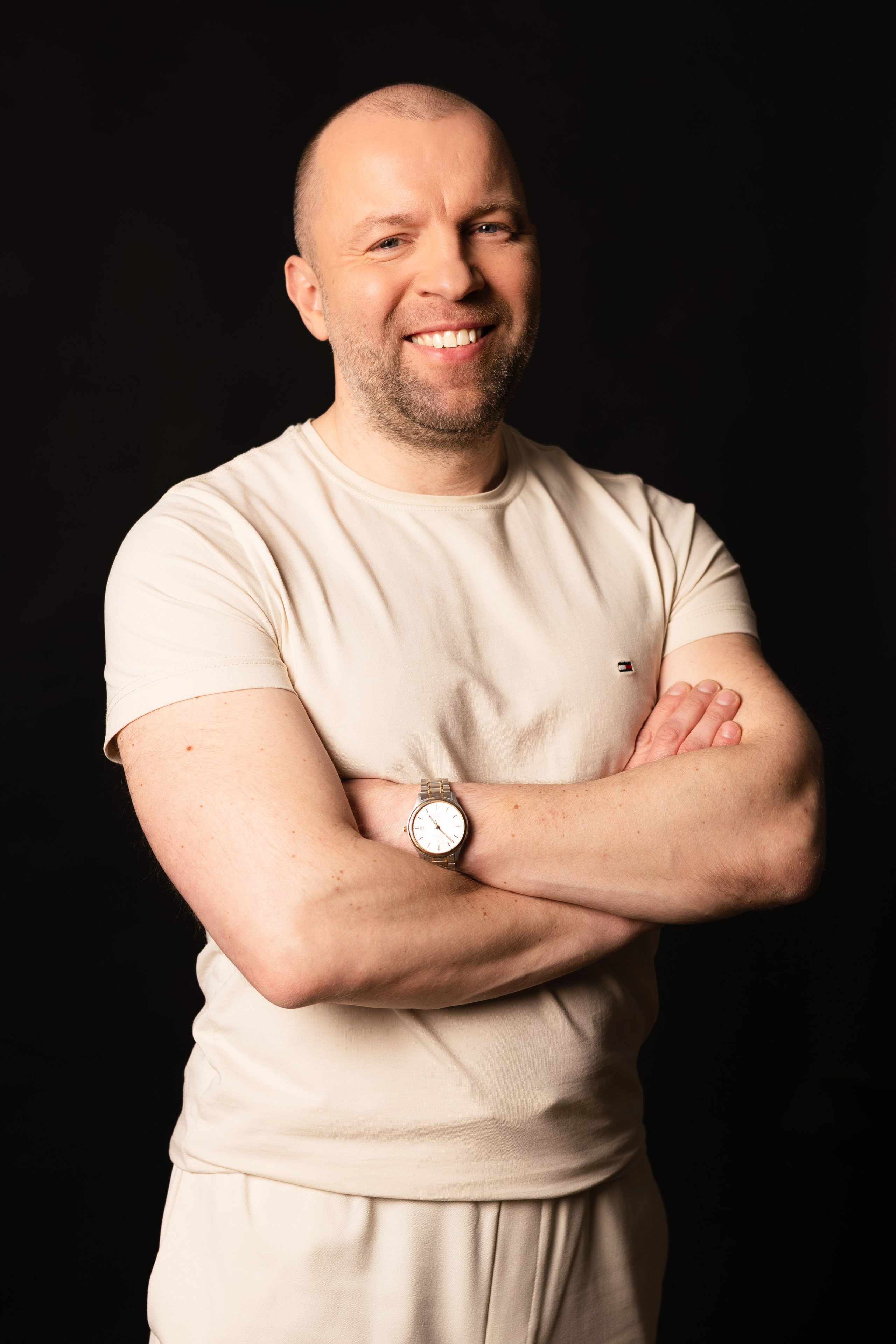 Atsauksmes. Portretu fotosesija Rīgā| Biznesa portretu foto | Korporatīvās un darbinieku fotosesijas | Pasākumu fotogrāfs | Produktu fotogrāfs