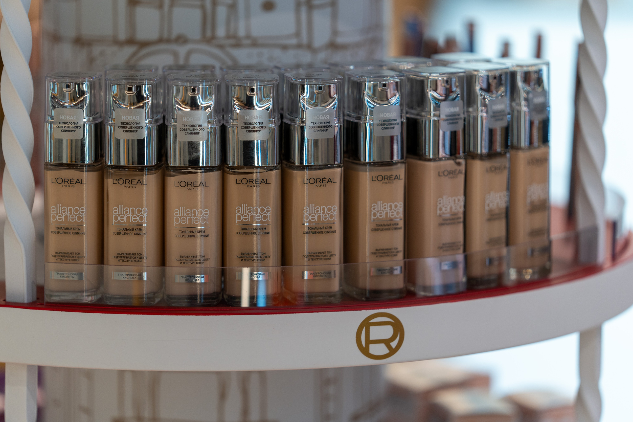Отчет партнерской интеграции Loreal в магазинах Рив Гош. Репортажный фотограф в Красной Поляне и Сочи Павлюченко Екатерина