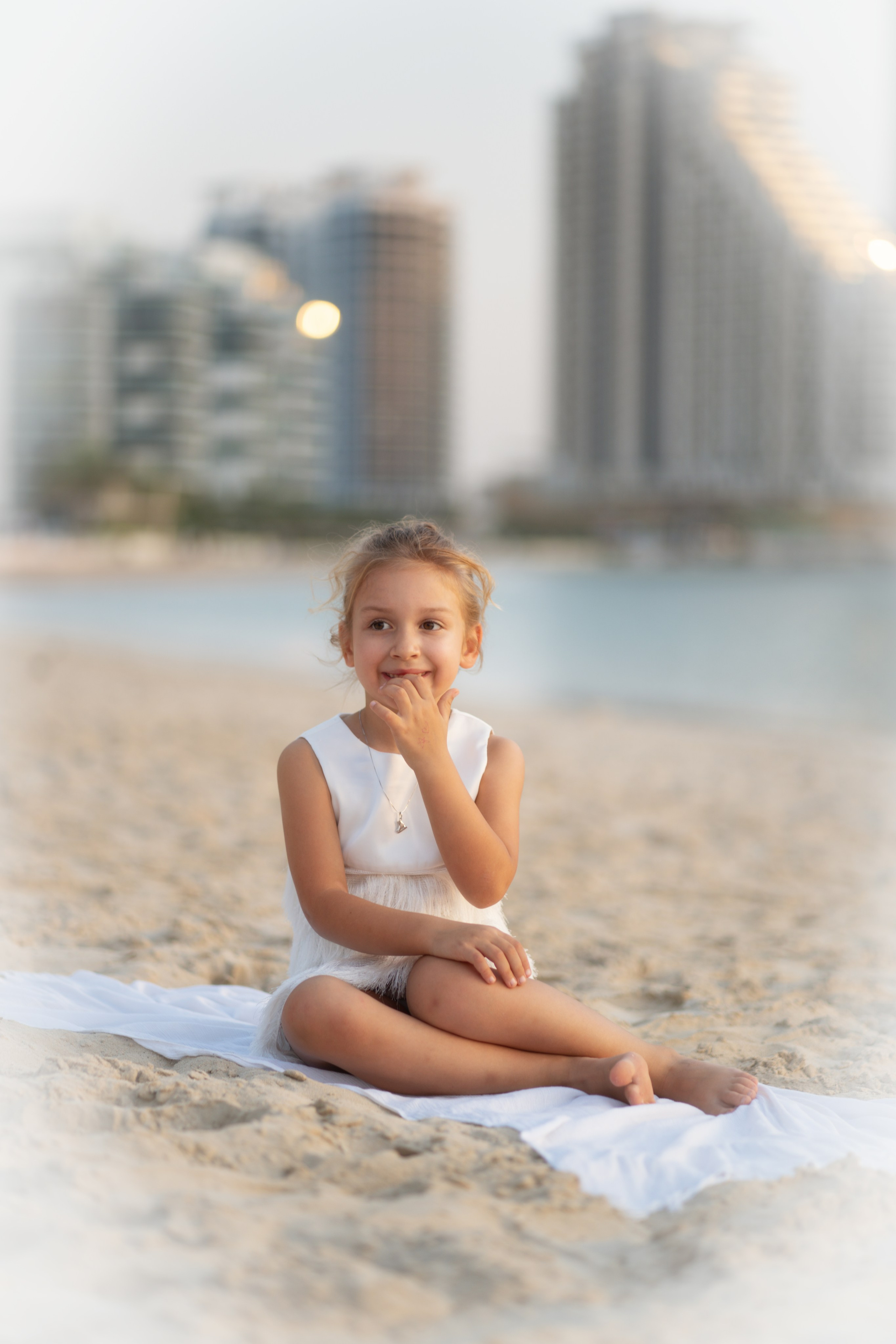 Photo shoot of children's holidays in Abu Dhabi, UAE. Children's photographer Tyumen. Family and children's photo shoot Tyumen and the UAE. Order a photo shoot Tyumen Abu Dhabi Dubai. Elena Karneeva's students