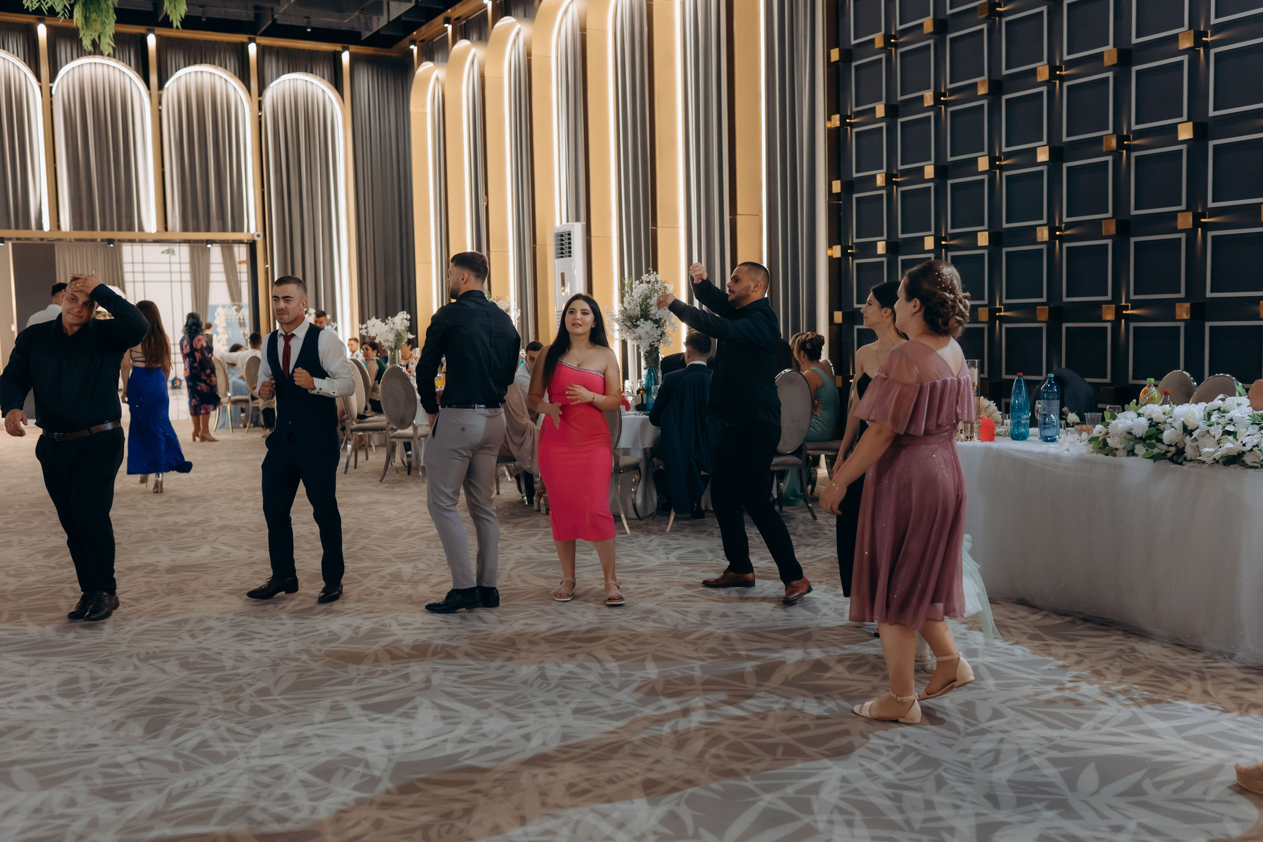 Nunta Nicoleta & Răzvan | Fotografie & Videografie Profesională. Servicii foto-video profesionale, pentru momente de neuitat